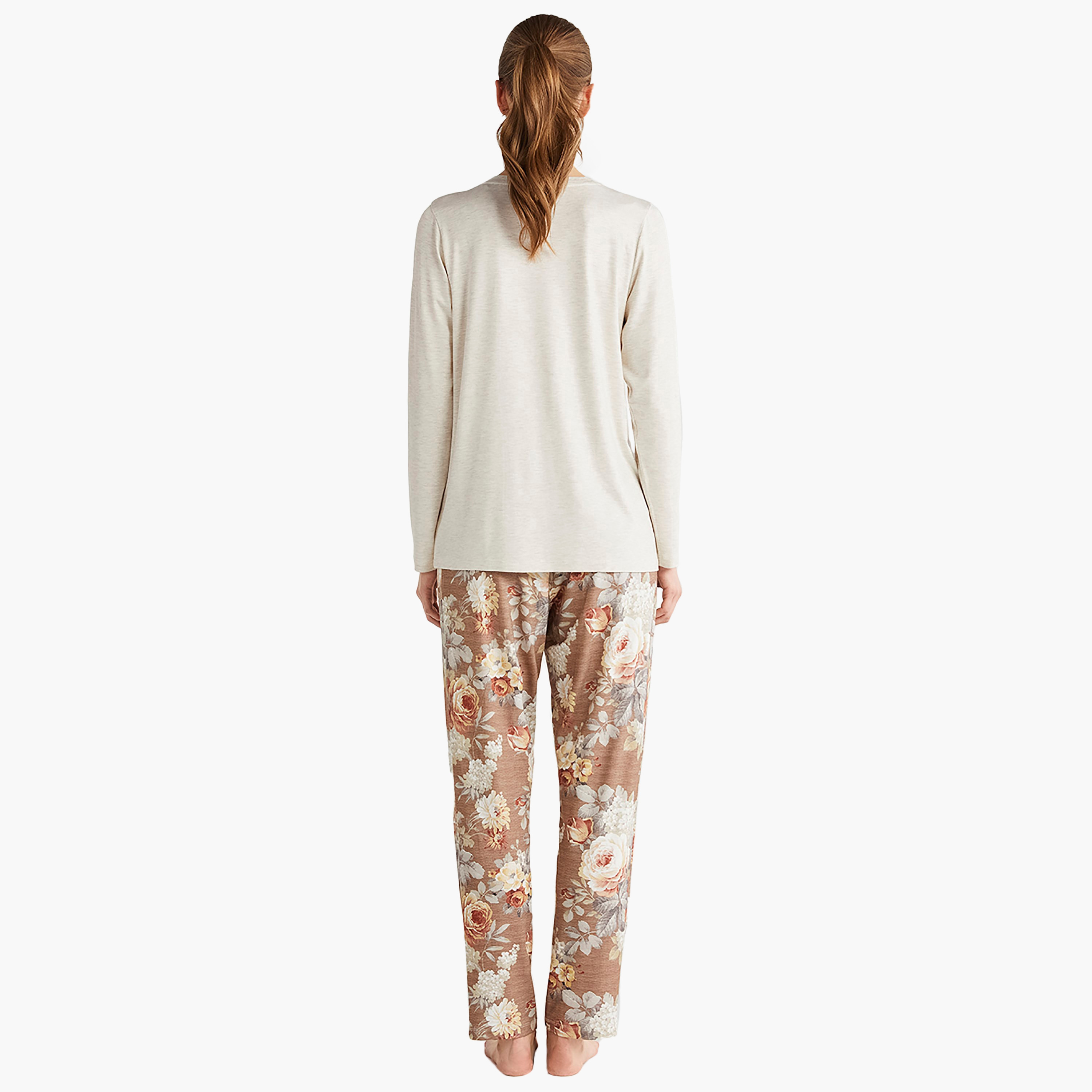 طقم بيجامة مع تي شيرت بفتحة رقبة V وقميص بيجامة نسائي من كاثرينز-women-clothing-nightwear-pyjamas-longsets-image-4