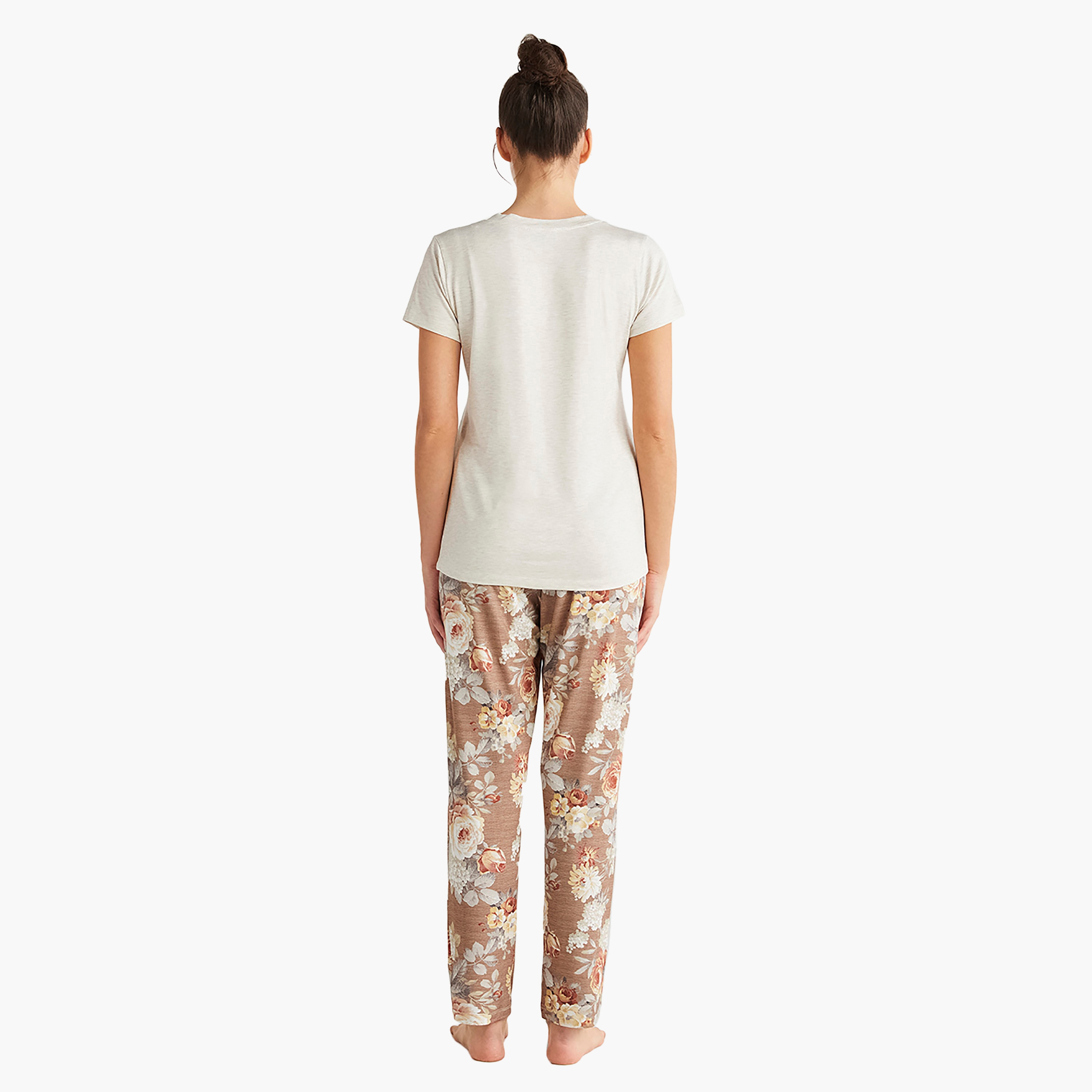 طقم رداء المكون من 3 قطع مع تي شيرت بفتحة رقبة V وبنطلون ورداء نسائي من كاثرينز-women-clothing-nightwear-pyjamas-longsets-image-7