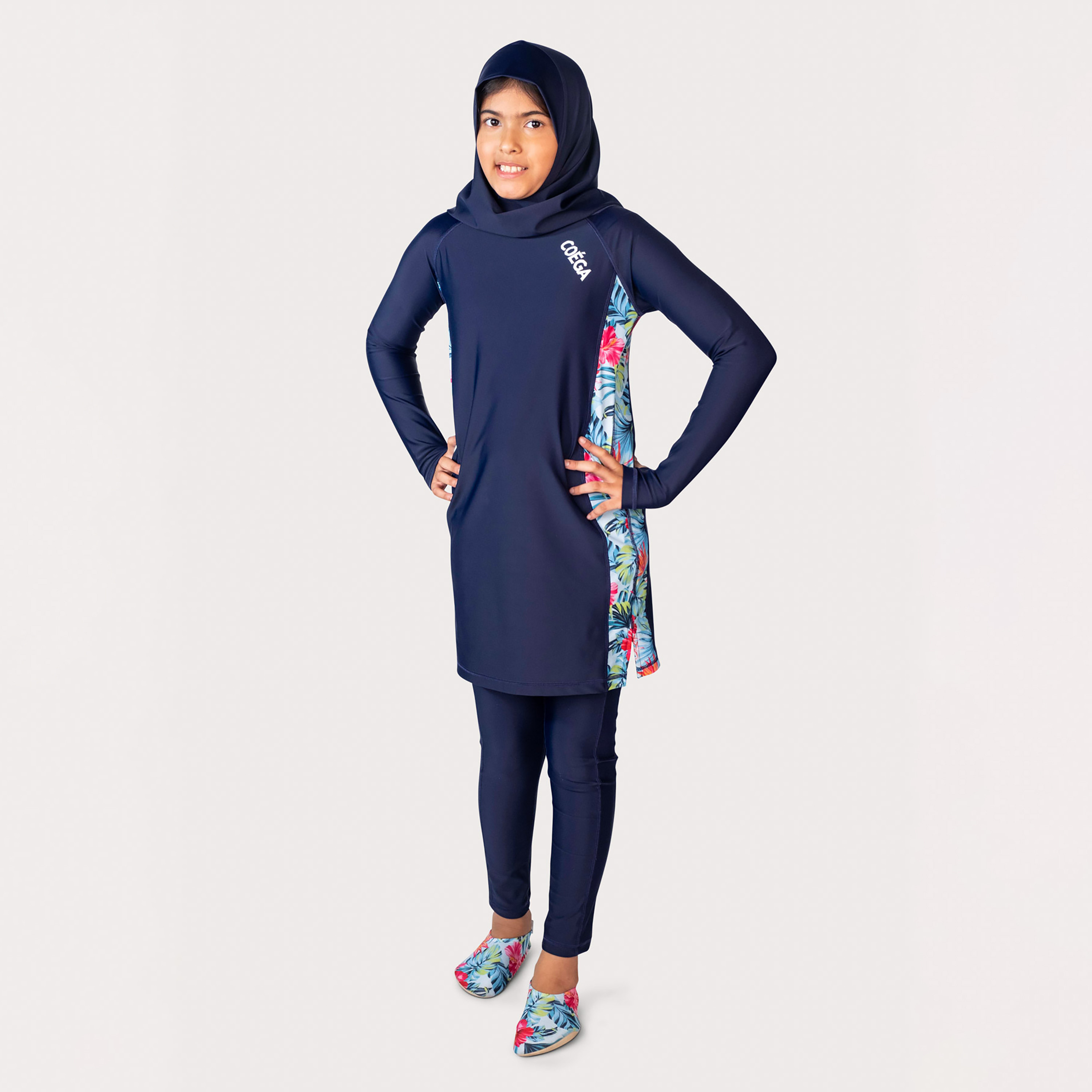  طقم ملابس سباحة ذو محتشمة شبابية للبنات من ثلاث قطع بلون أزرق من كويغا-girls-clothing-swimwear-image-1