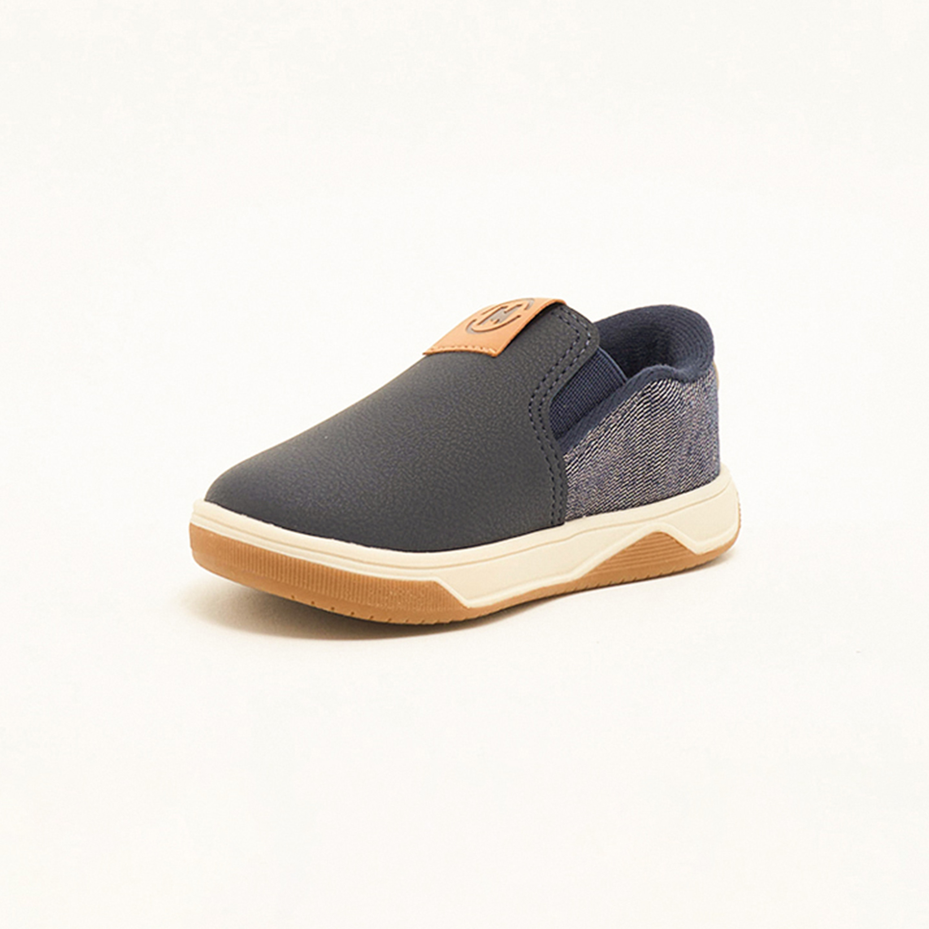 2623-100-23783 | حذاء كاجوال مع سهل الارتداء للأطفال من موليكينهو-boys-shoes-loafers-image-2