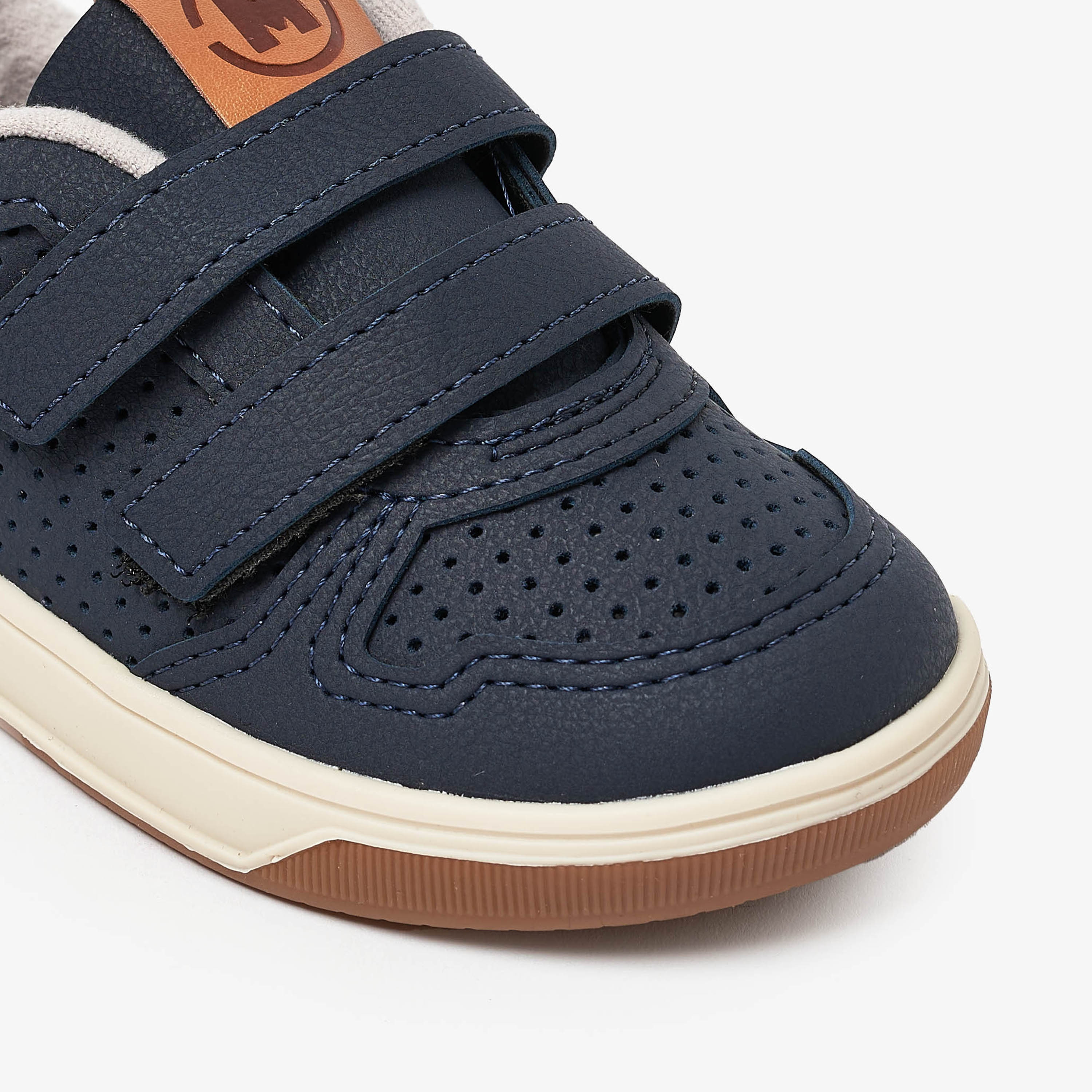 Molekinho by Geoomnii Boys Perforated Velcro Low Top Sneakers | 2623-102-14909-36786       -boys-shoes-sneakers-image-4
