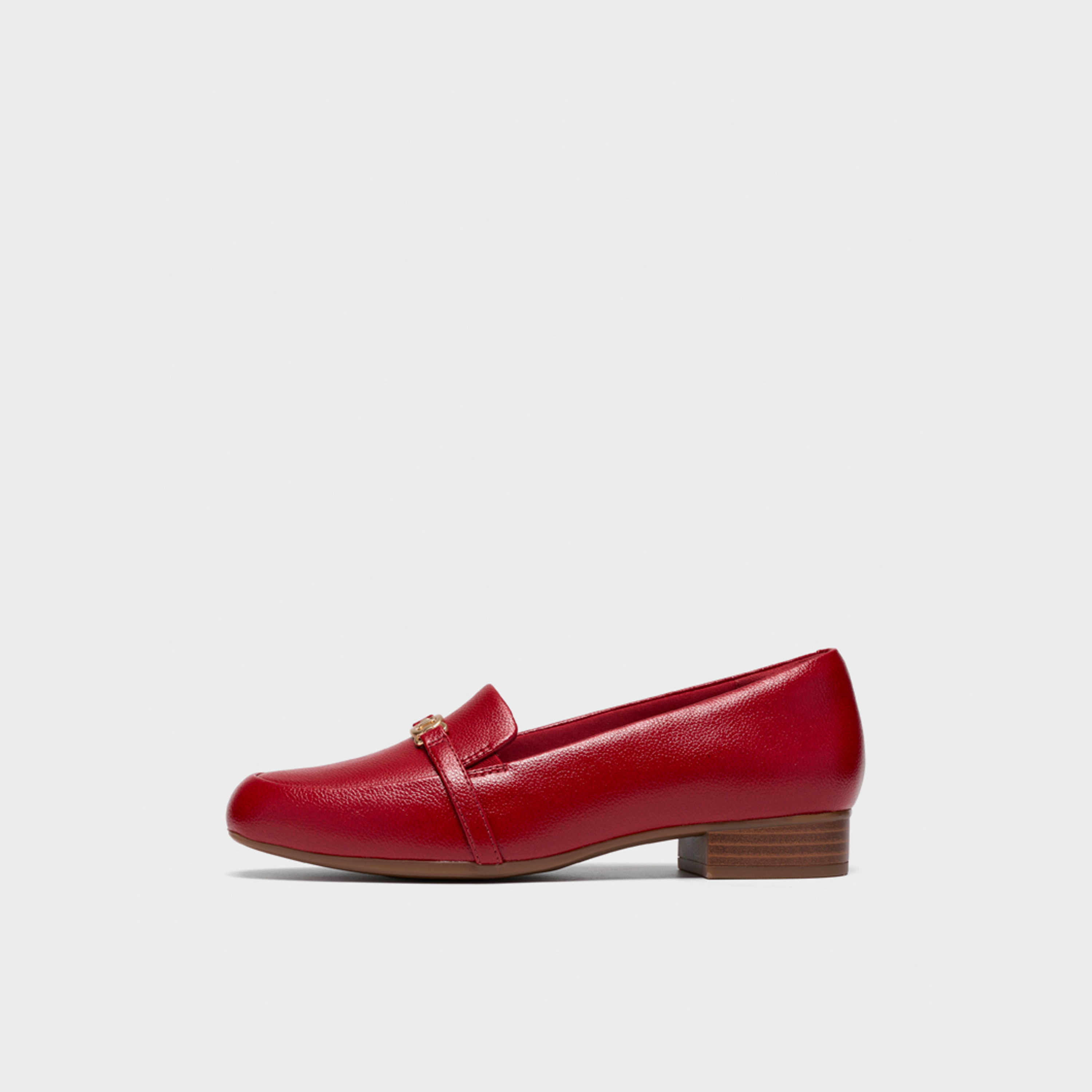 كلاركس - حذاء جلد نسائي سهل الارتداء بكعب عريض | 26328259-women-shoes-loafersandmoccasins-image-2
