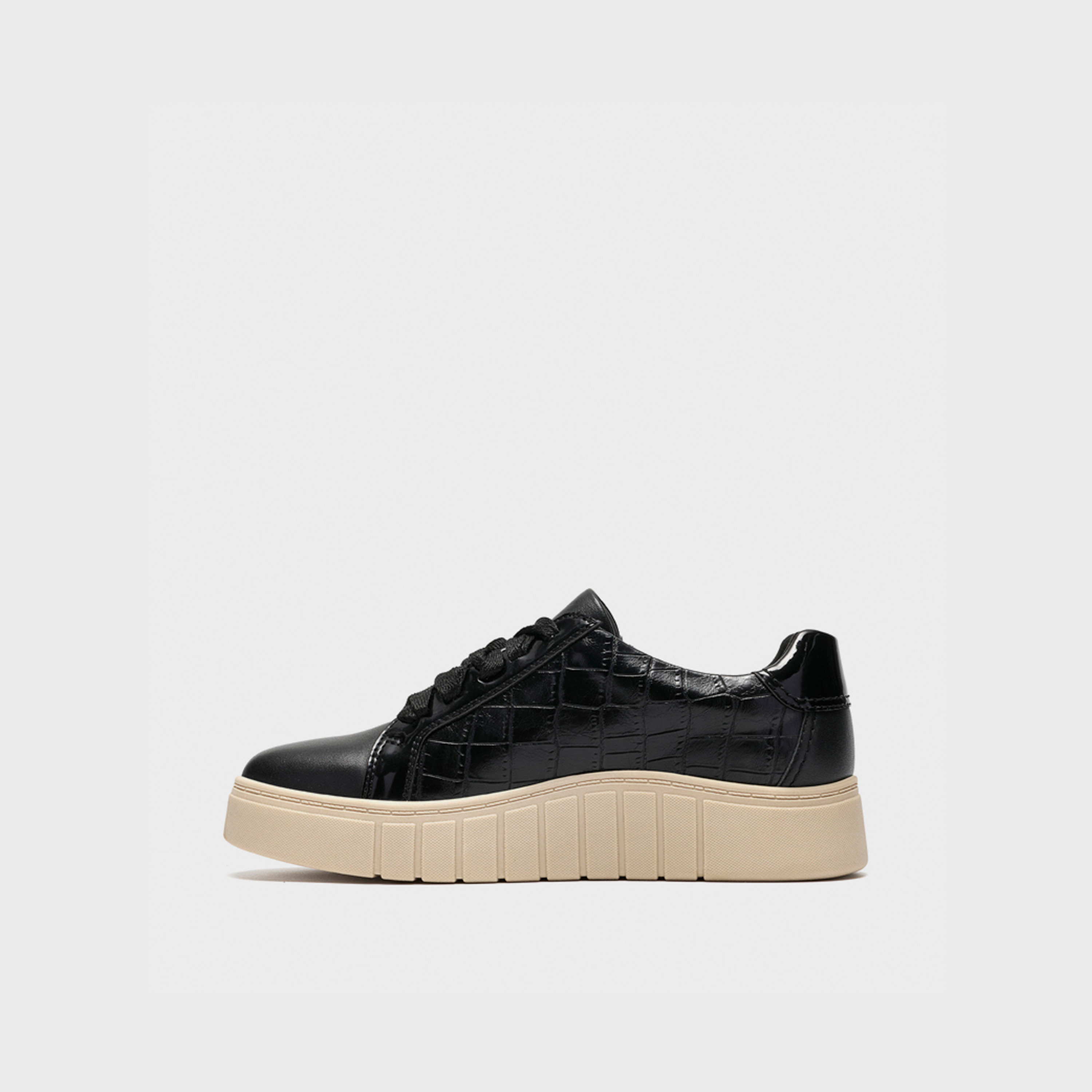 Clarks Women's Leather Lace-Up Low-Ankle Sneakers | 26328336-women-shoes-sneakers-image-2