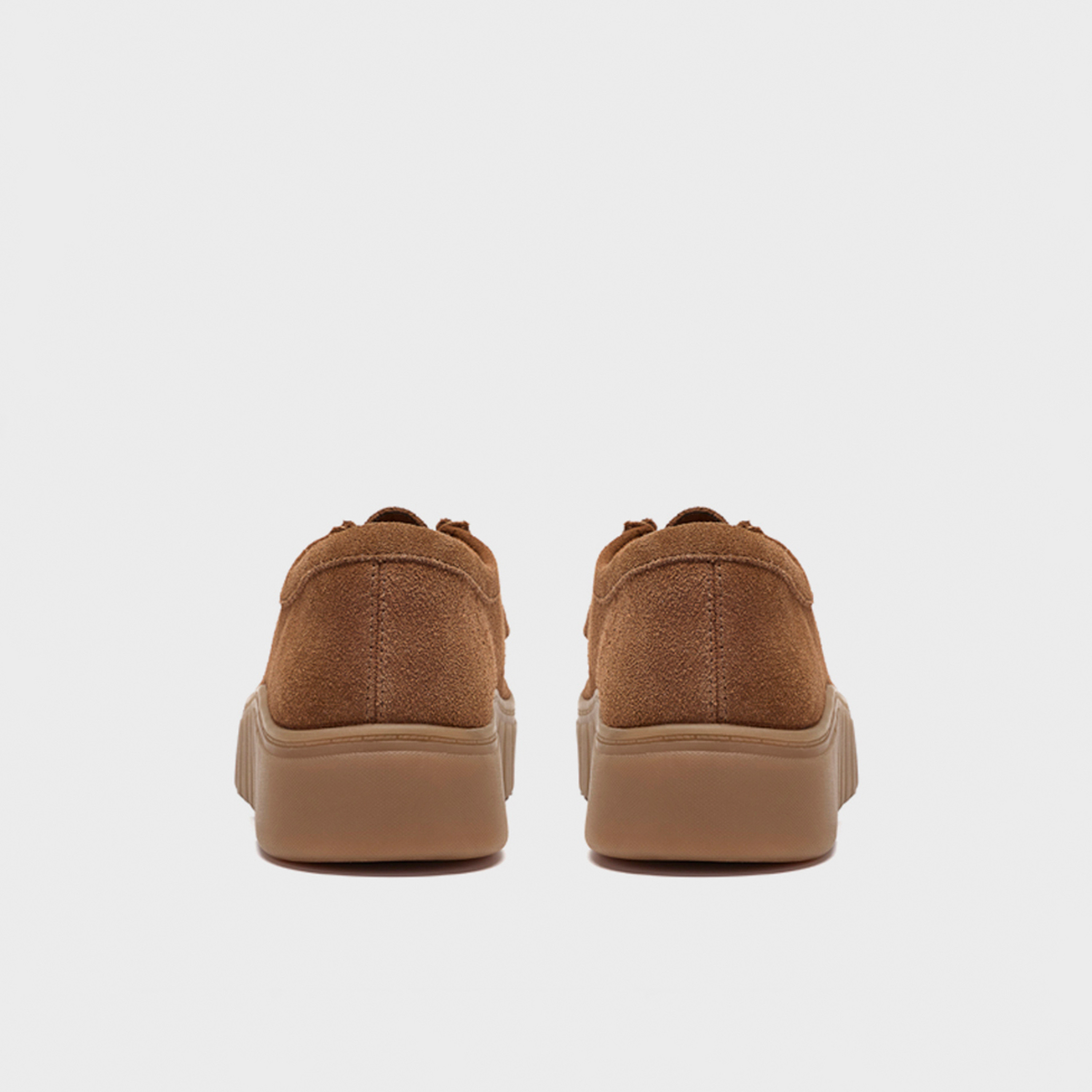 كلاركس - حذاء رياضي نسائي جلد مدبوغ برباط كاحل منخفض | 26328340-women-shoes-sneakers-image-3