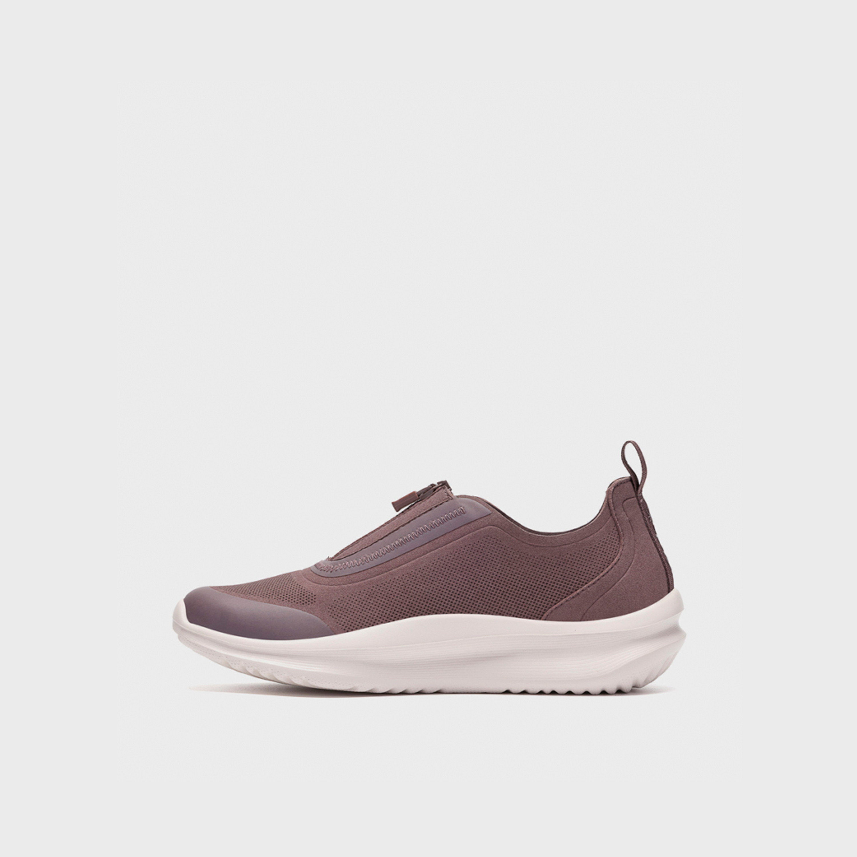 كلاركس - حذاء رياضي نسائي شبكي سهل الارتداء كاحل منخفض | 26328576-women-shoes-sneakers-image-2