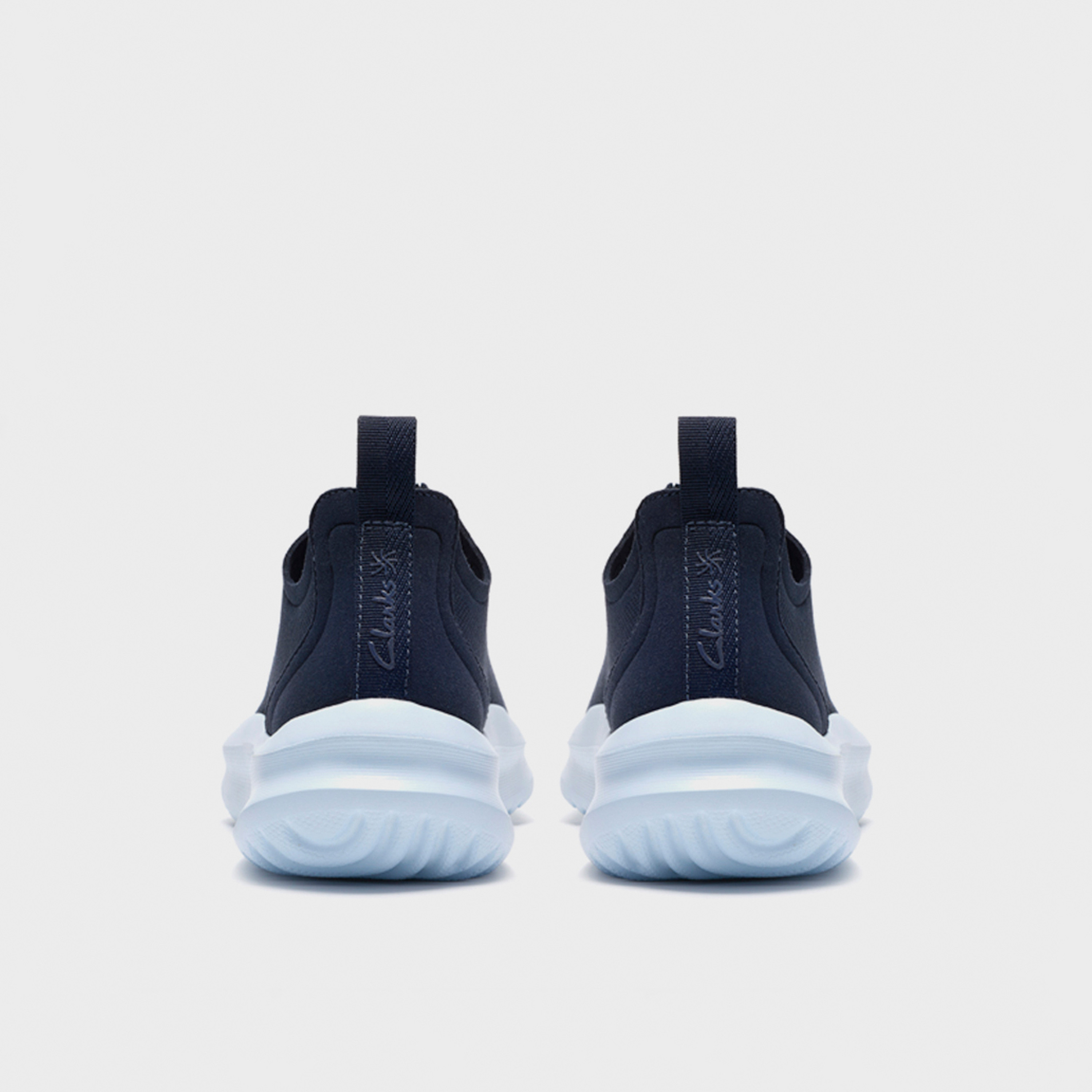 كلاركس - حذاء رياضي نسائي شبكي بسحاب قصير للكاحل | 26329735-women-shoes-sneakers-image-3