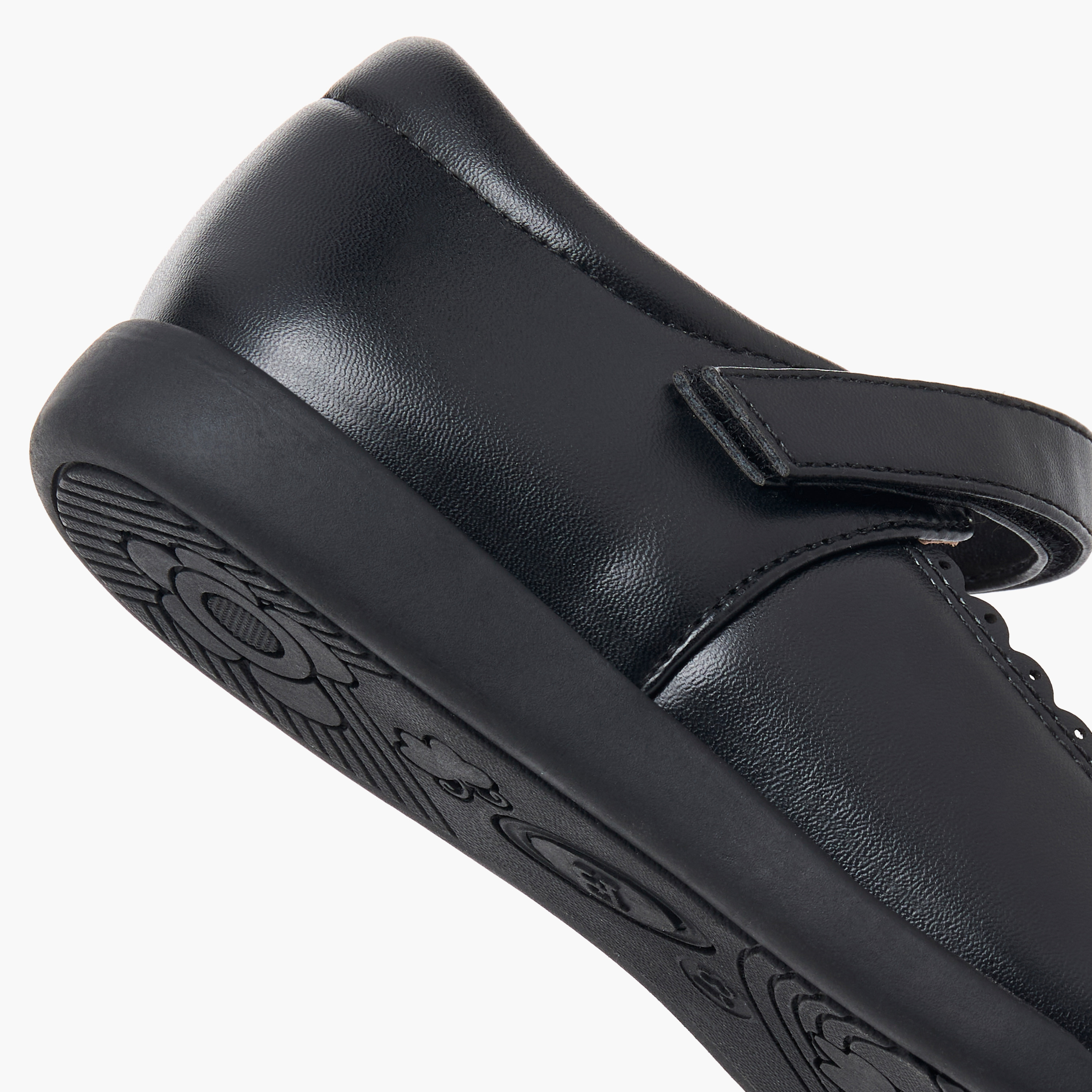 حذاء مدرسي بتفاصيل حواف متموجة وشريط إغلاق لاصق للبنات من فلورا بيلا-girls-shoes-maryjanes-image-10