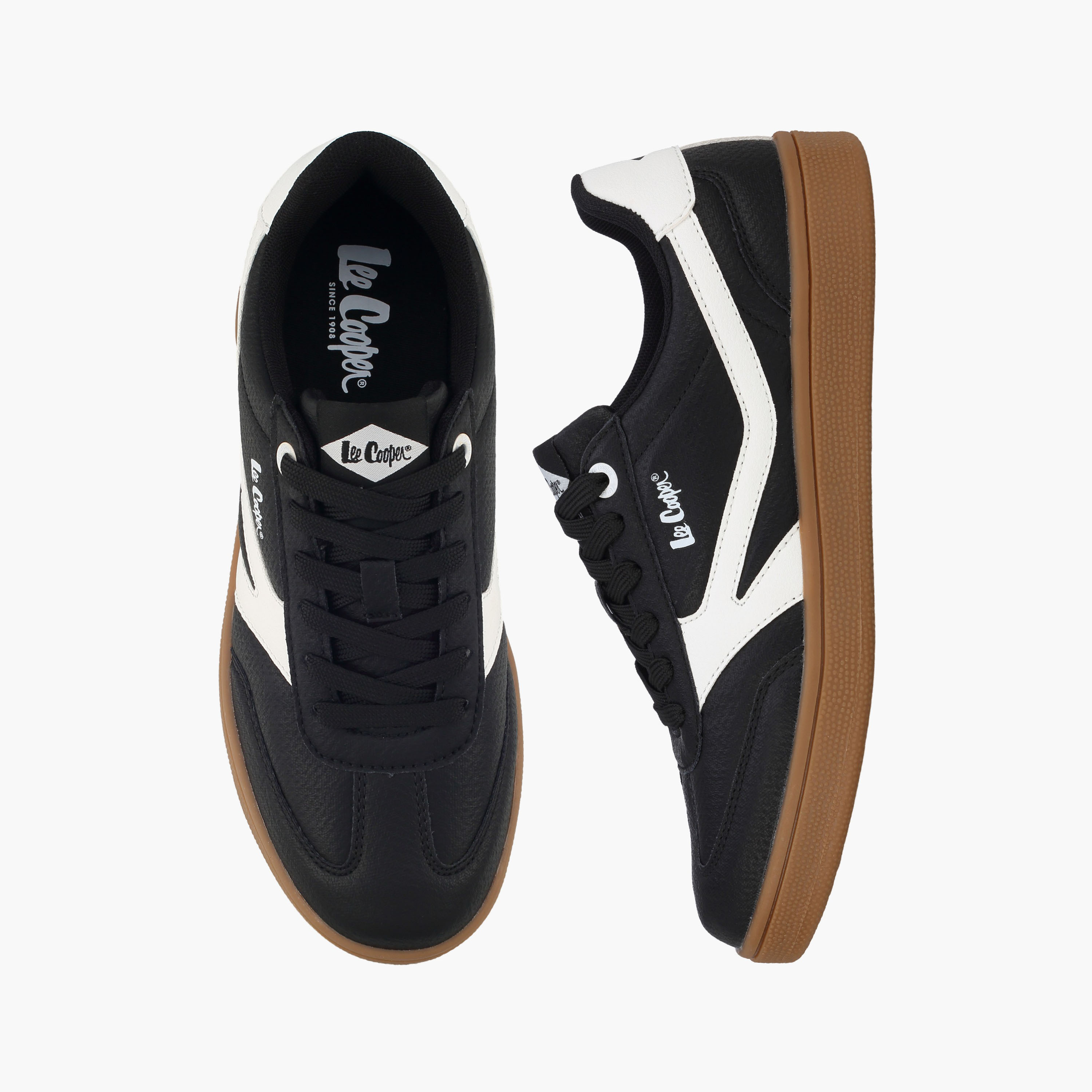 حذاء سنيكرز بطول الكاحل ورباط إغلاق للنساء من لي كوبر-women-shoes-sneakers-image-1