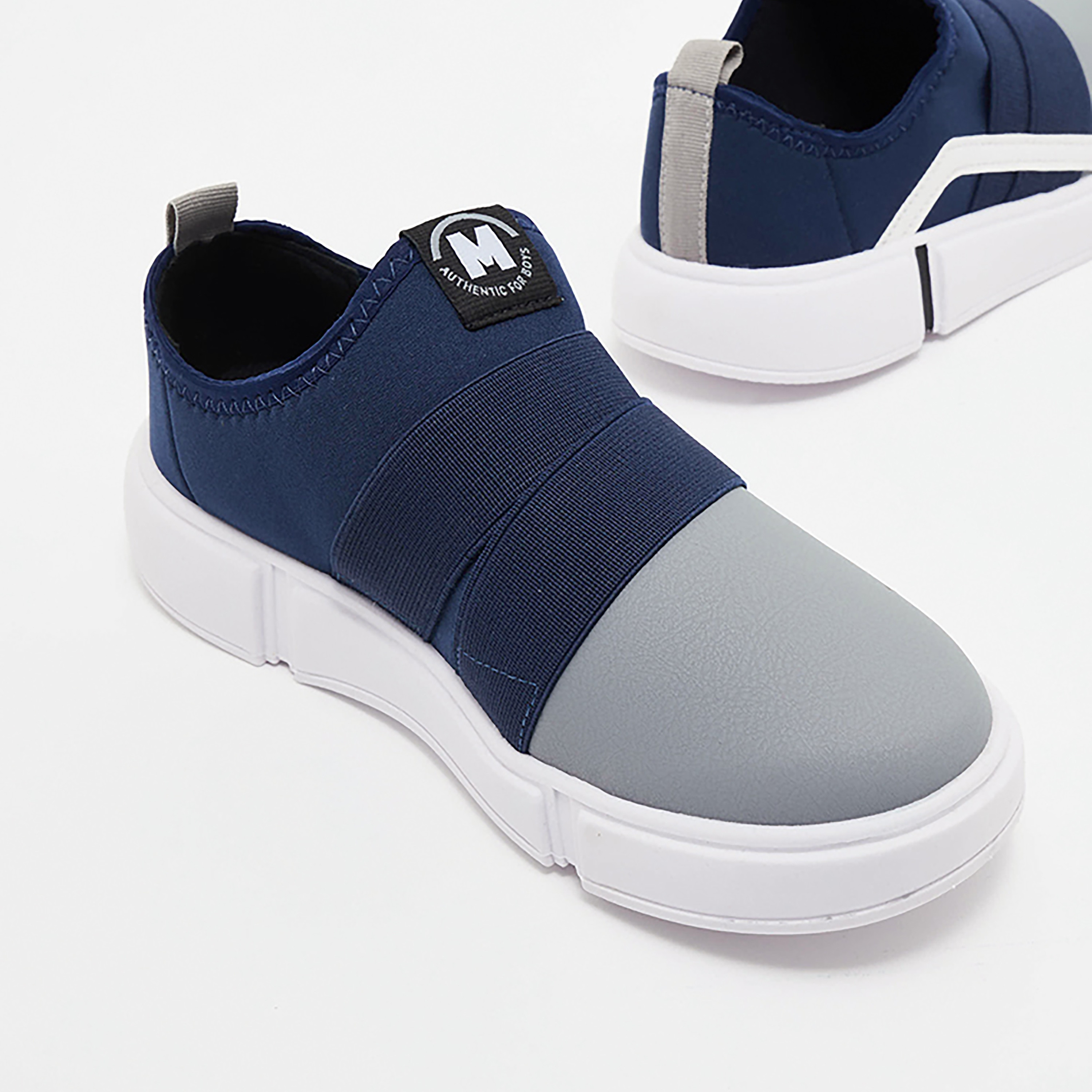 2838-206-22318 | حذاء كاجوال مع سهل الارتداء للأطفال من موليكينهو-boys-shoes-loafers-image-8