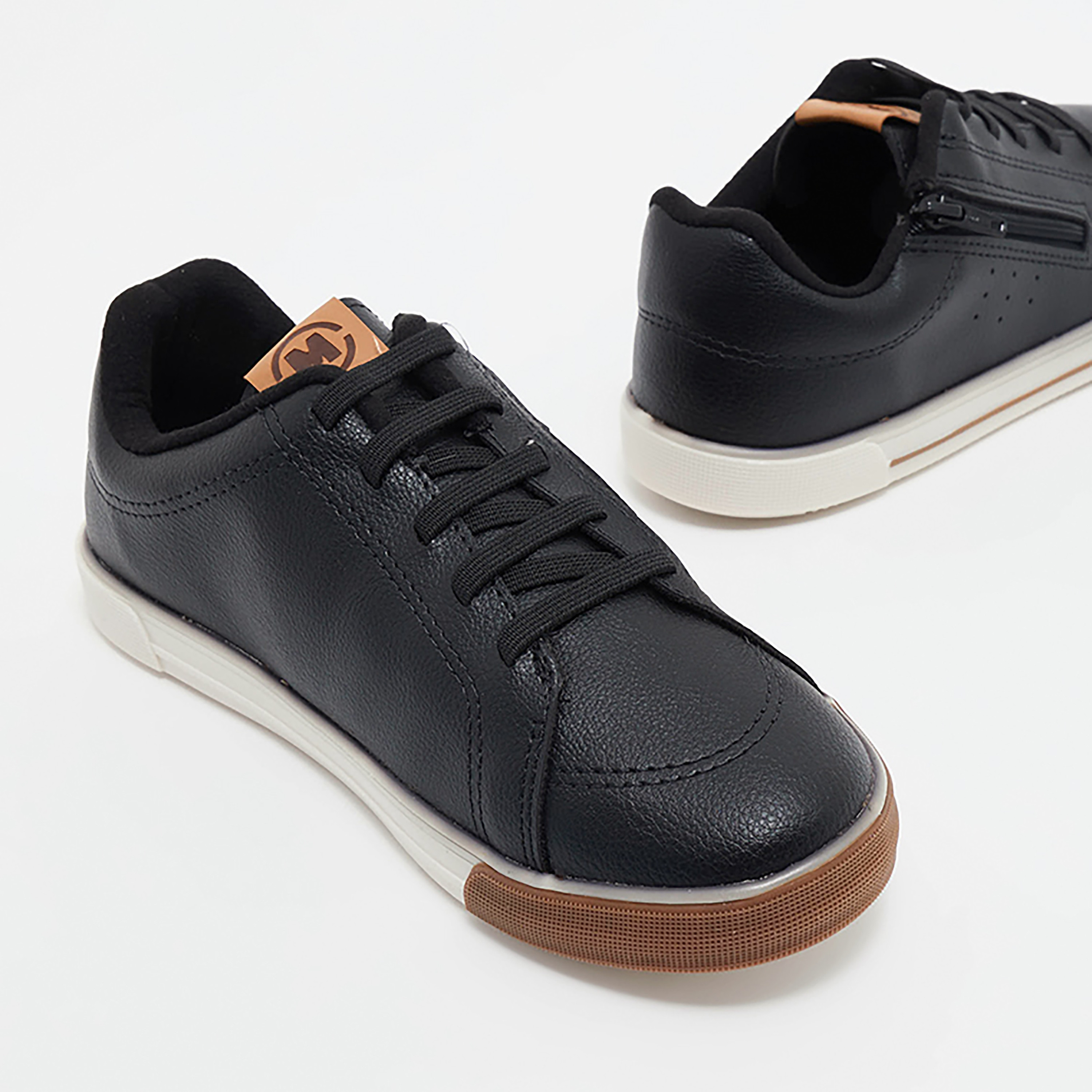 2842-209-24995 | حذاء من موليكينهو للأطفال ذو رباط-boys-shoes-sneakers-image-4
