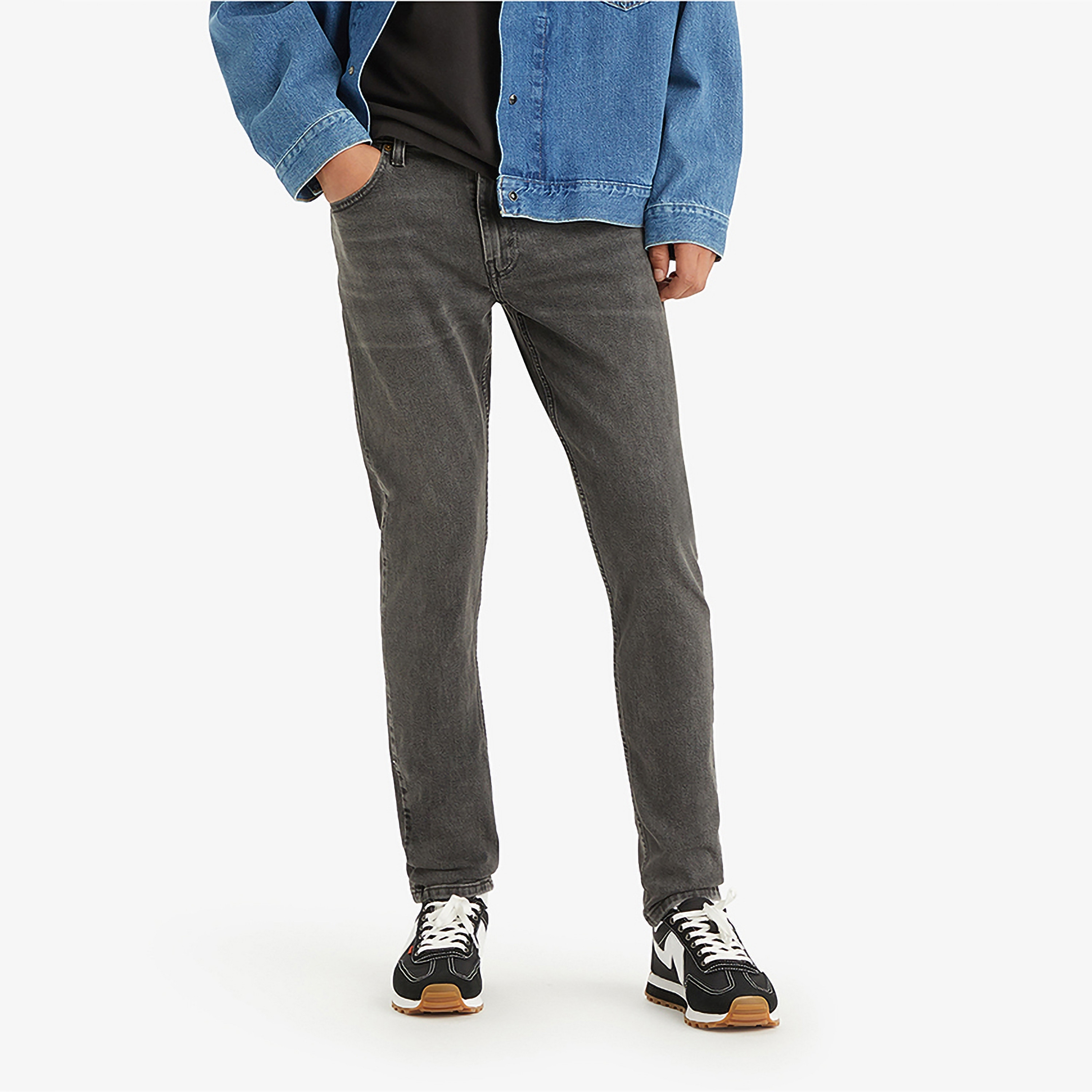 Levi's Tapered Fit Black 5-Pockets Men's Jeans Inseam 32-men-clothing-jeans-image-1