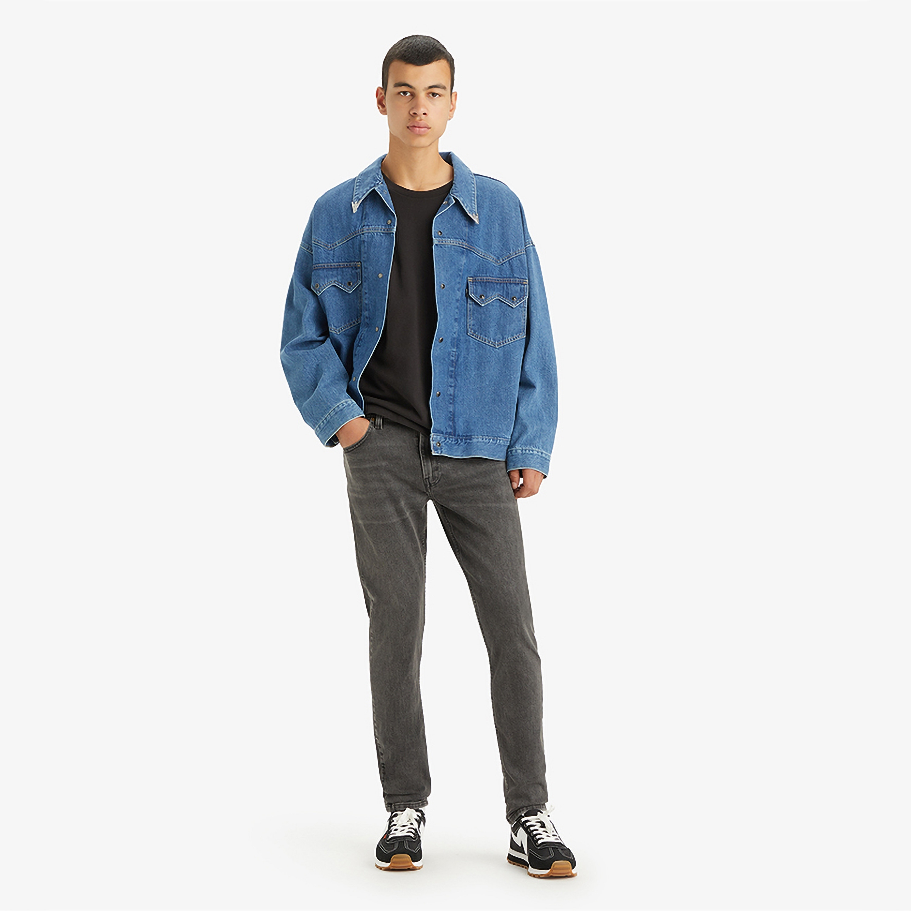 Levi's Tapered Fit Black 5-Pockets Men's Jeans Inseam 32-men-clothing-jeans-image-2