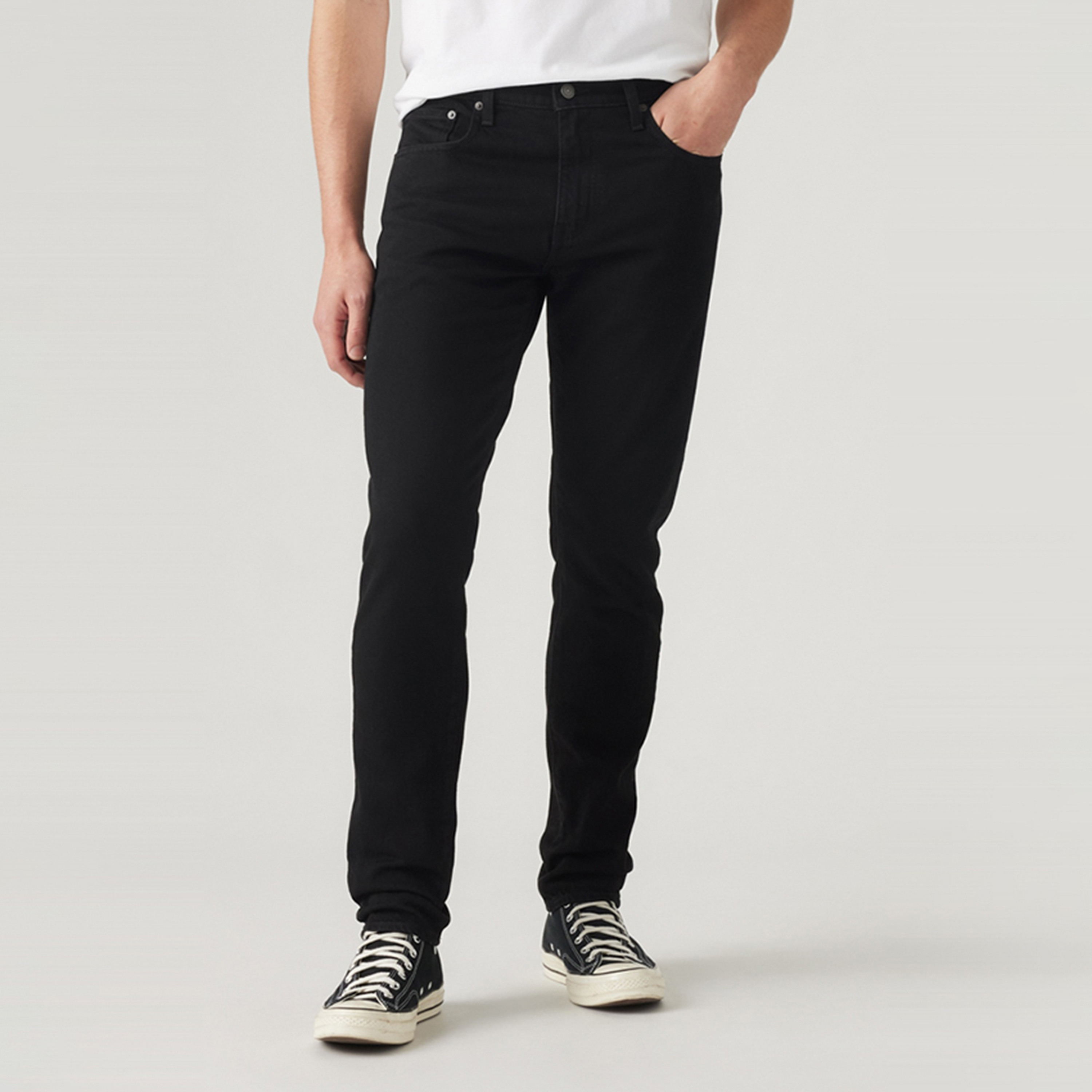 جينز الرجال من ليفايس بضيق أسود بخمس جيوب داخلية 34-men-clothing-bottoms-jeans-image-1