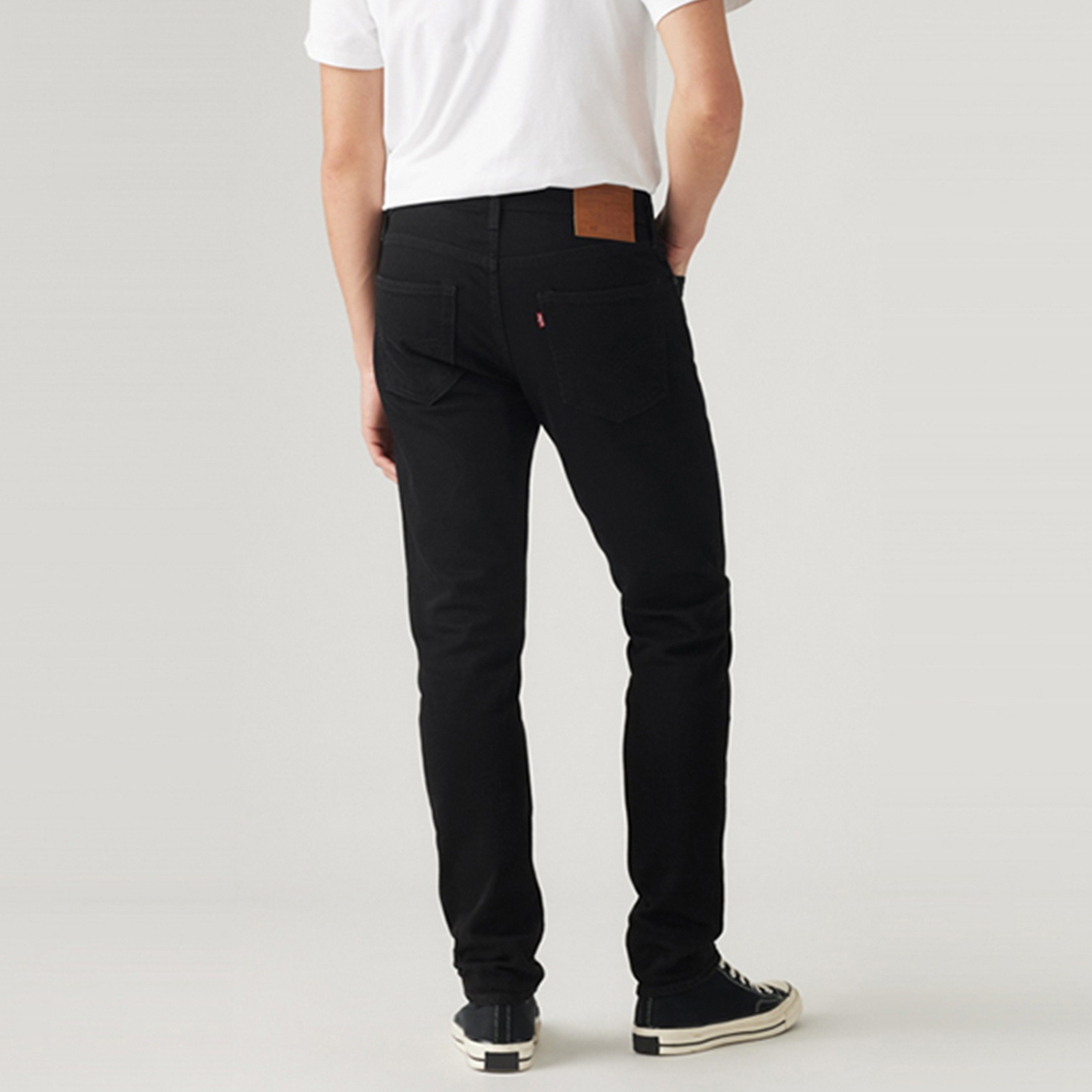 Levi's Tapered Fit Black 5-Pockets Men's Jeans Inseam 34-men-clothing-bottoms-jeans-image-3