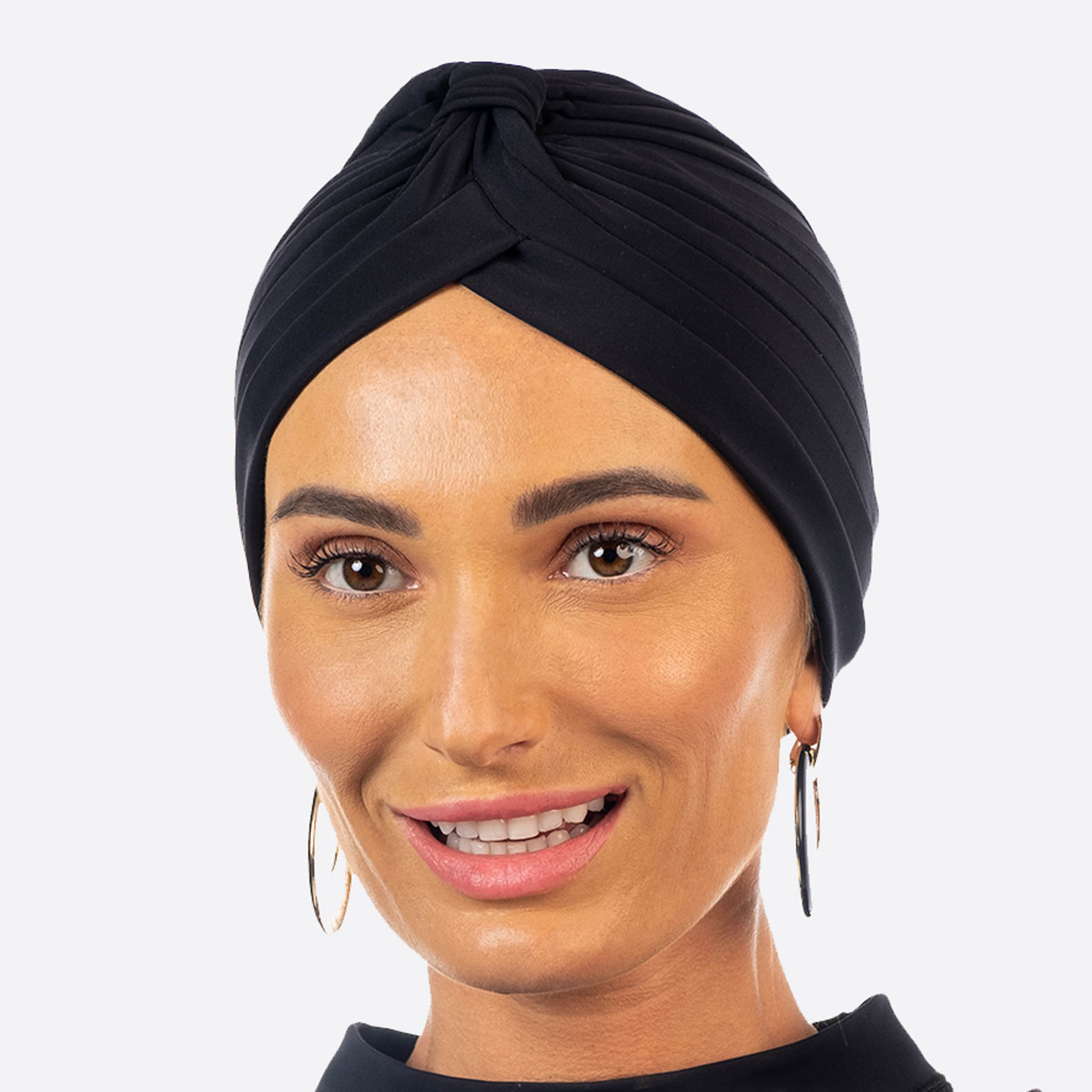  عمامة رأس نسائية من كويغا بلون أسود-women-clothing-swimandbeach-swimcaps-image-1