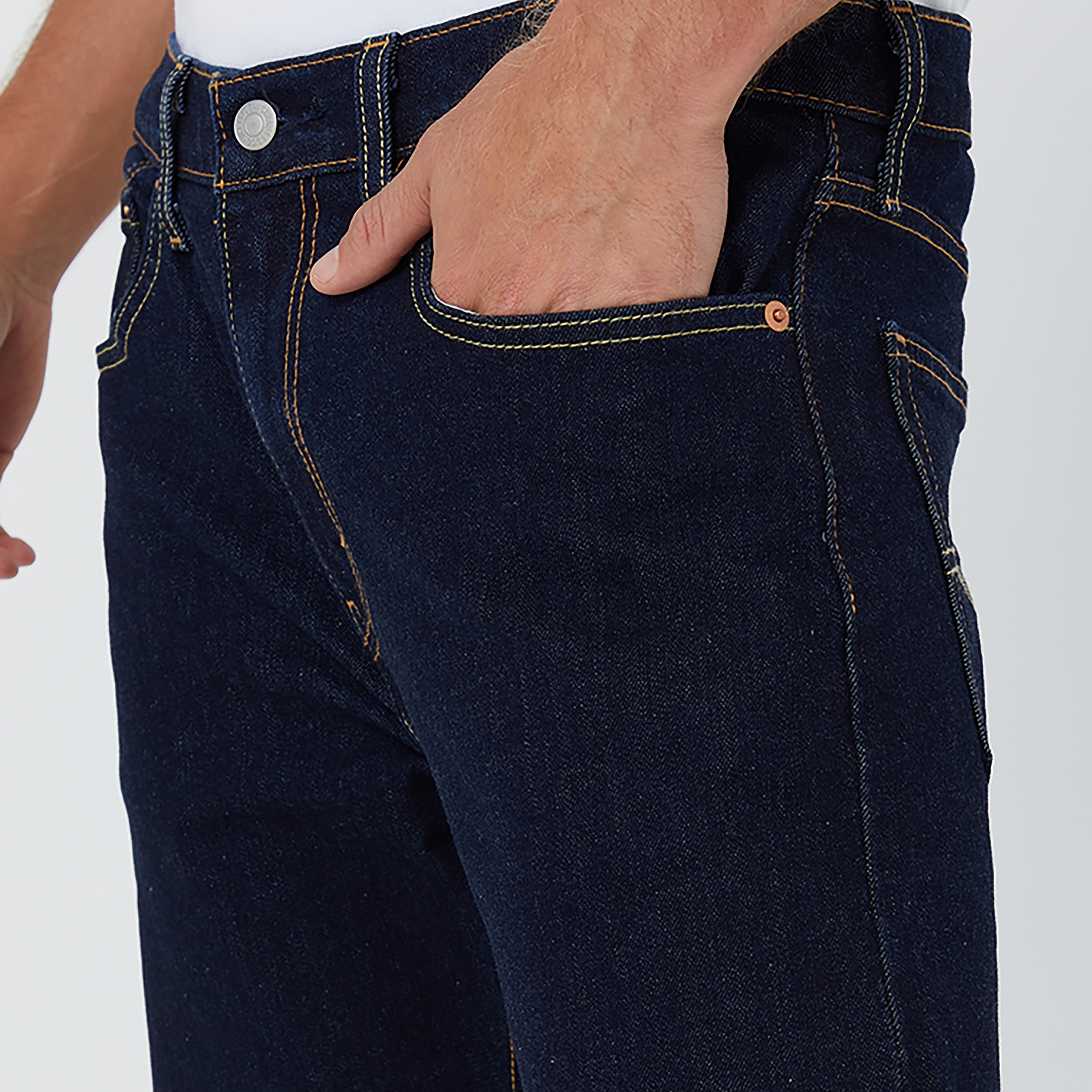 جينز ليفايز الأزرق المدبب بخمسة جيوب داخلية للجينز الرجالي 32-men-clothing-bottoms-jeans-image-3