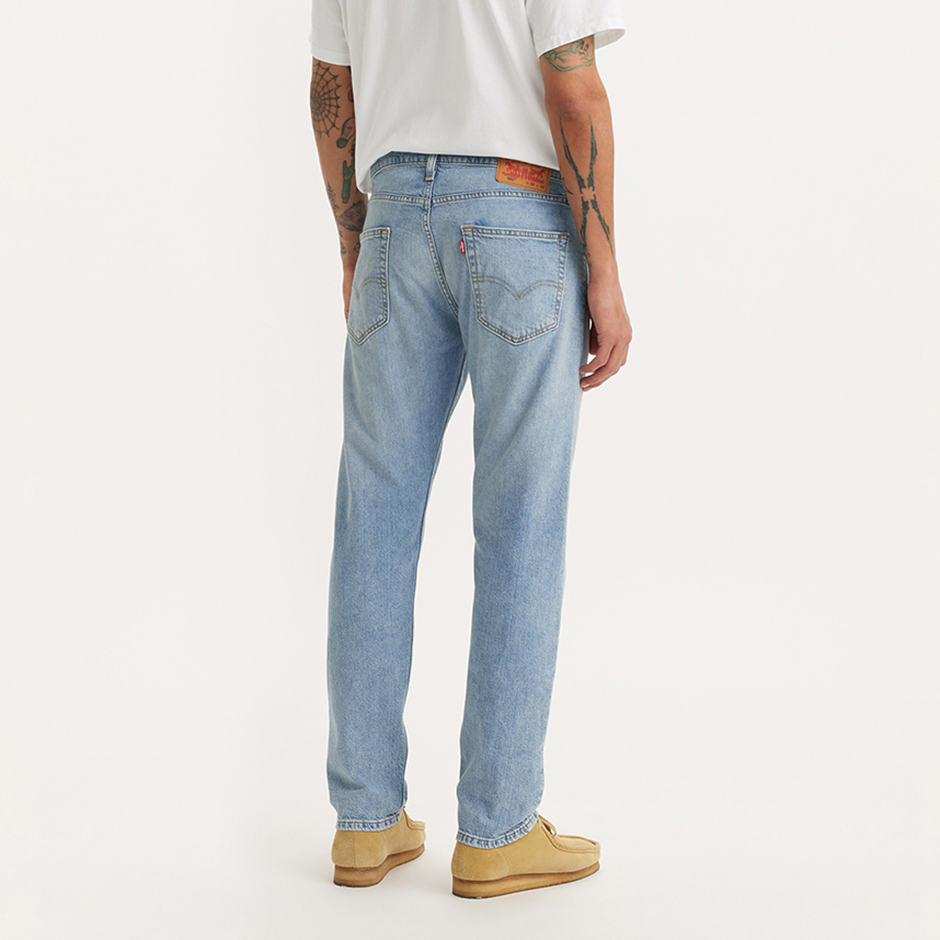 بنطلون جينز 502 بقصة مدببة انديجو متوسط للرجال بخمسة جيوب من ليفايس-men-clothing-bottoms-jeans-image-3