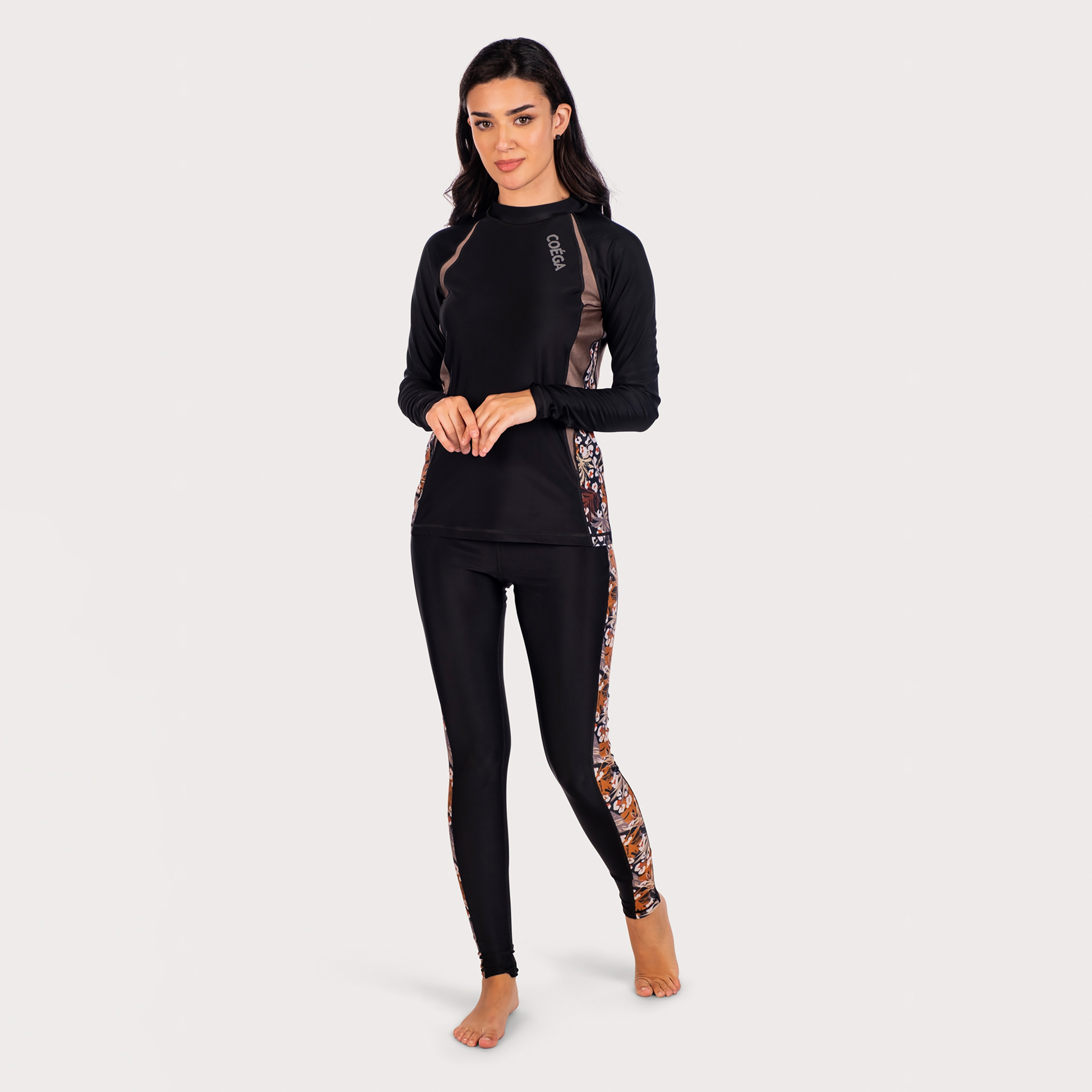 قميص راش جارد نسائي بأكمام طويلة من كويغا بطبعة نخيل-women-clothing-swimandbeach-swimsuits-image-3