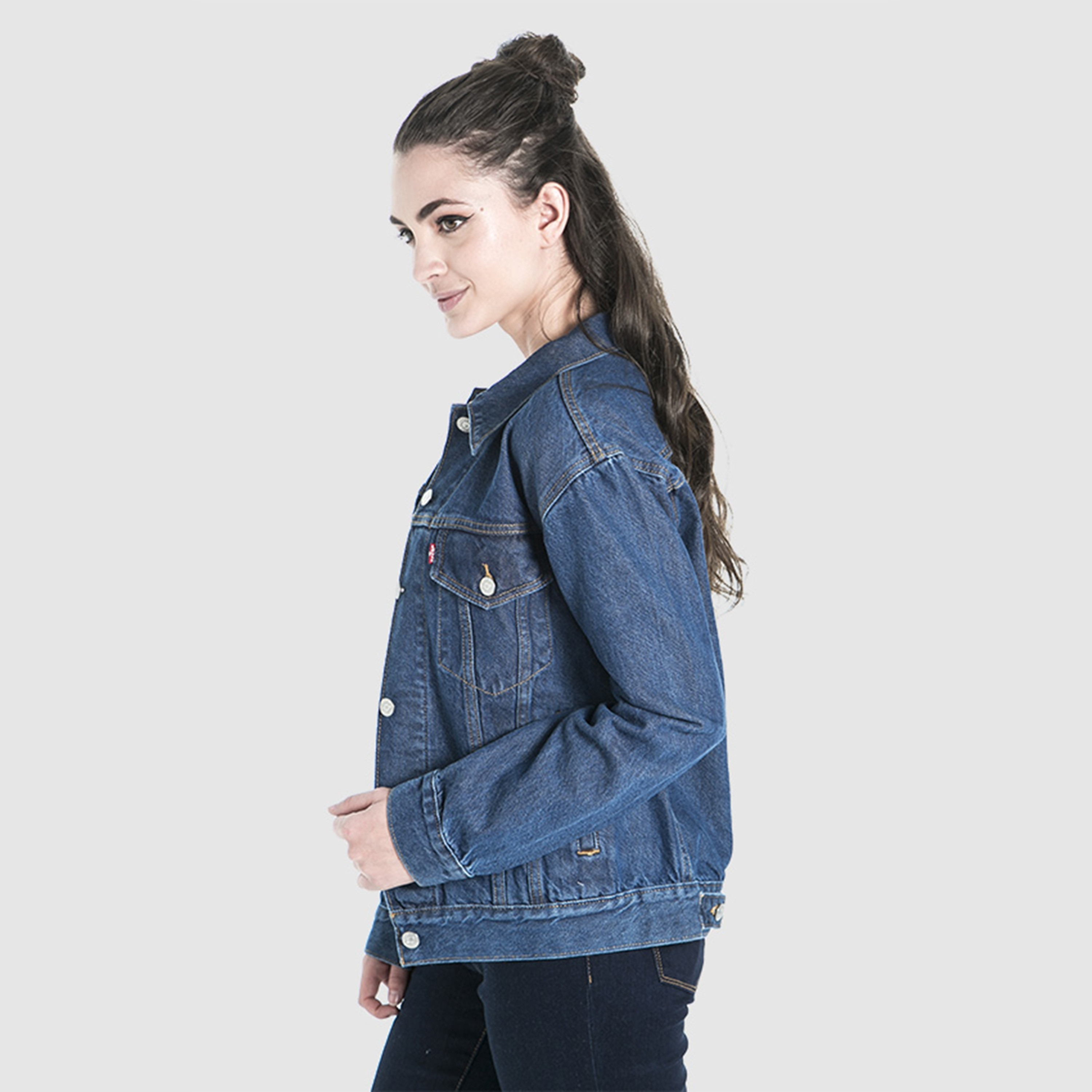Levi's Plain Collared Long Sleeves Women's Trucker Jacket-women-winterwear-coatsandjackets-jackets-image-4