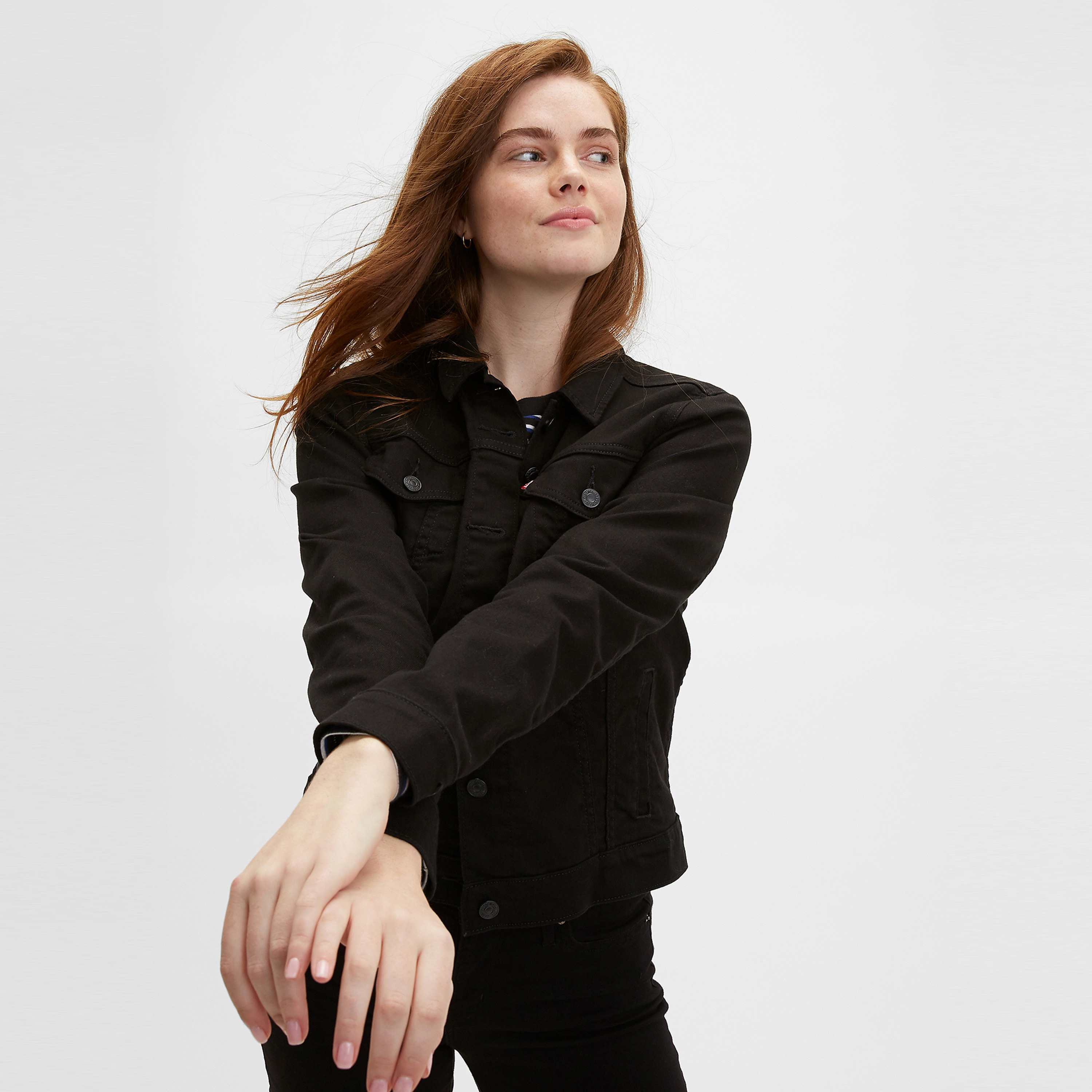 جاكيت تراكر سادة اوريجينال من ليفايس-women-winterwear-coatsandjackets-jackets-image-2