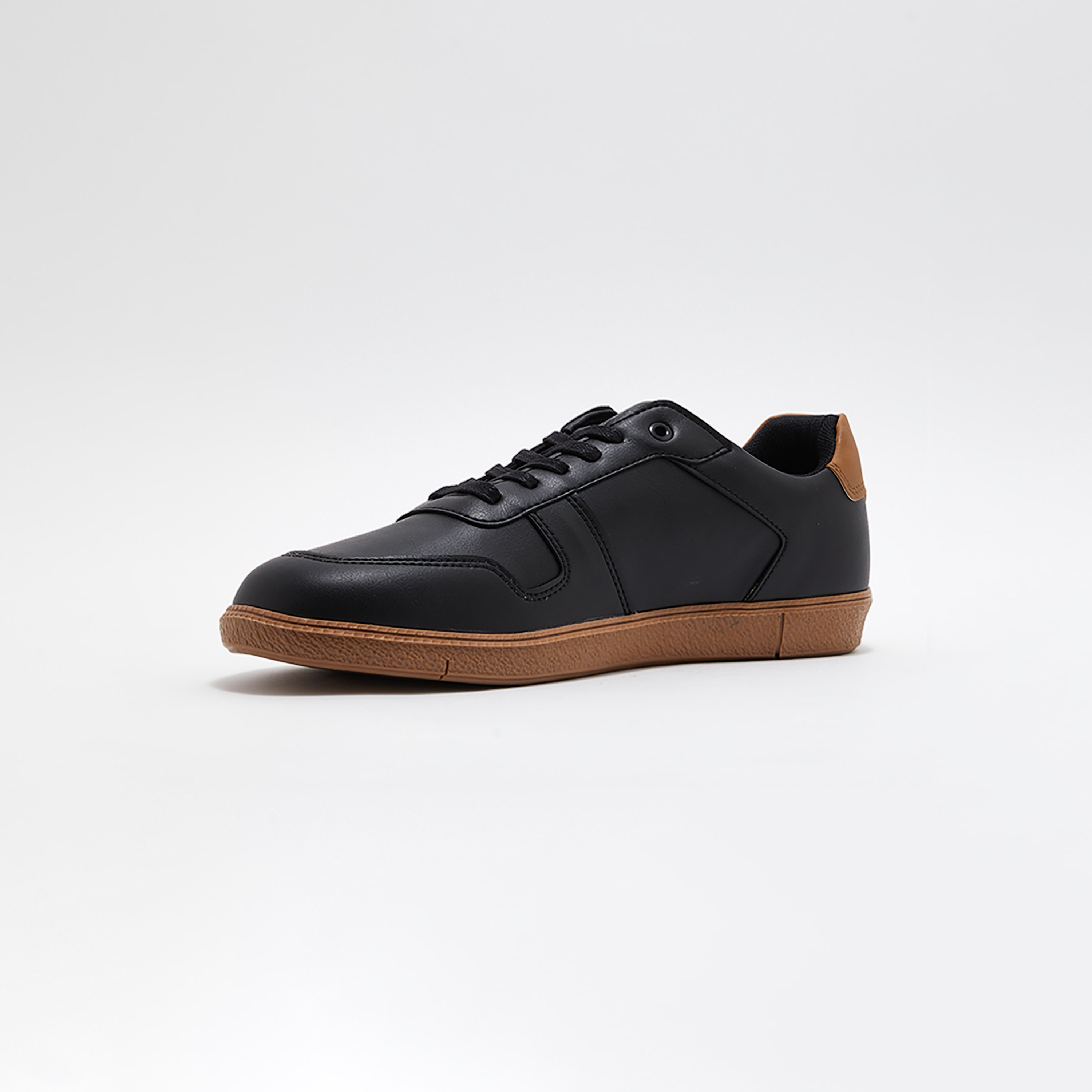 حذاء رياضي للرجال برباط علوي منخفض من يو اس بولو اسوسييشن | 2F MESCO 2PR-men-shoes-sneakers-image-3