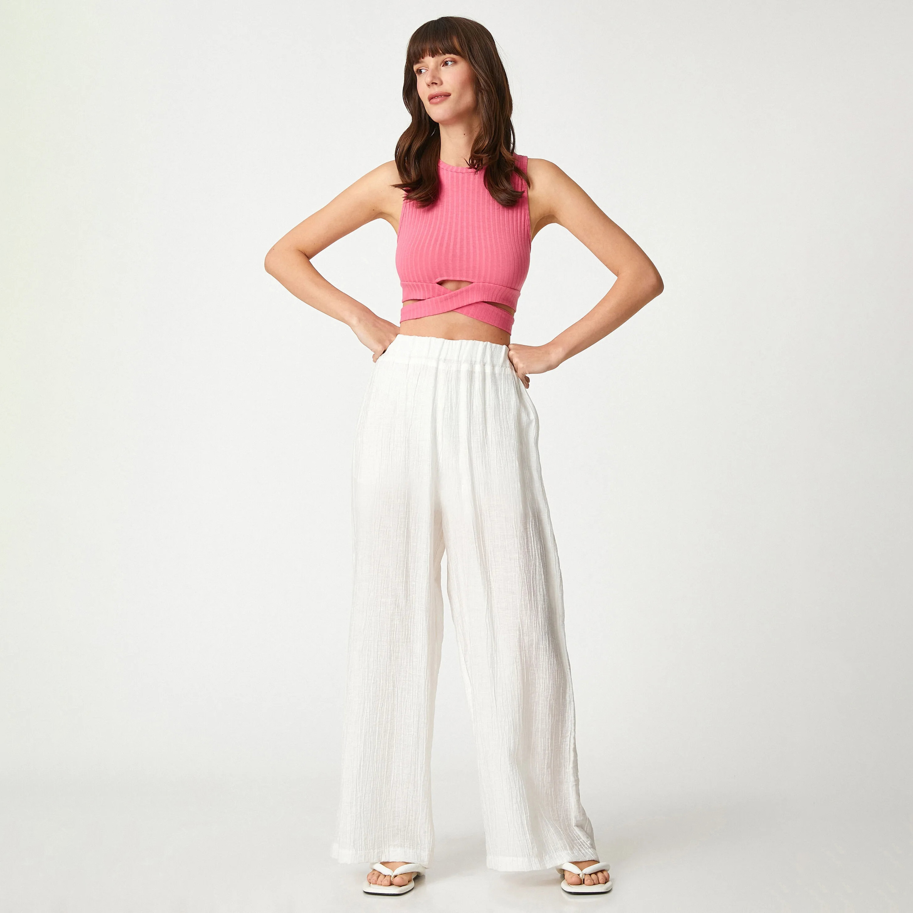 تيشرت قصير بدون أكمام (كروب تانك توب) مضلع باللون الوردي للنساء من كوتون-women-clothing-shirtsandblouses-blouses-image-2