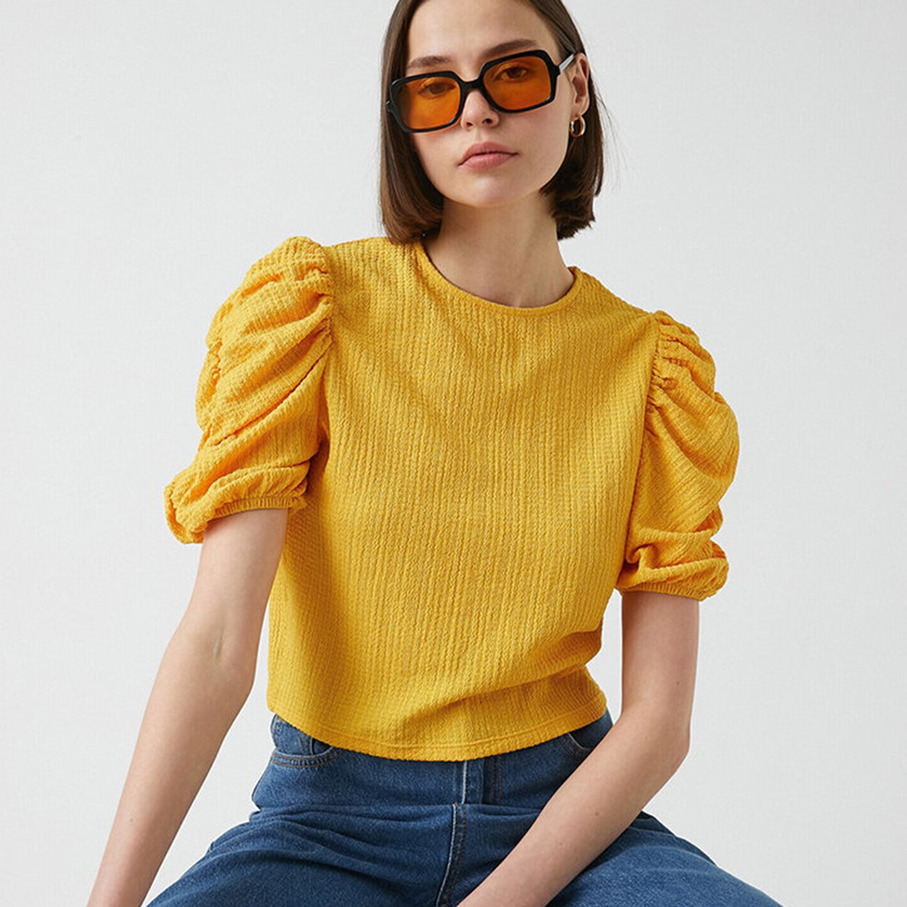 بلوزة بارزة الملمس بأكمام منتفخة باللون الأصفر للنساء من كوتون-women-clothing-shirtsandblouses-blouses-image-2
