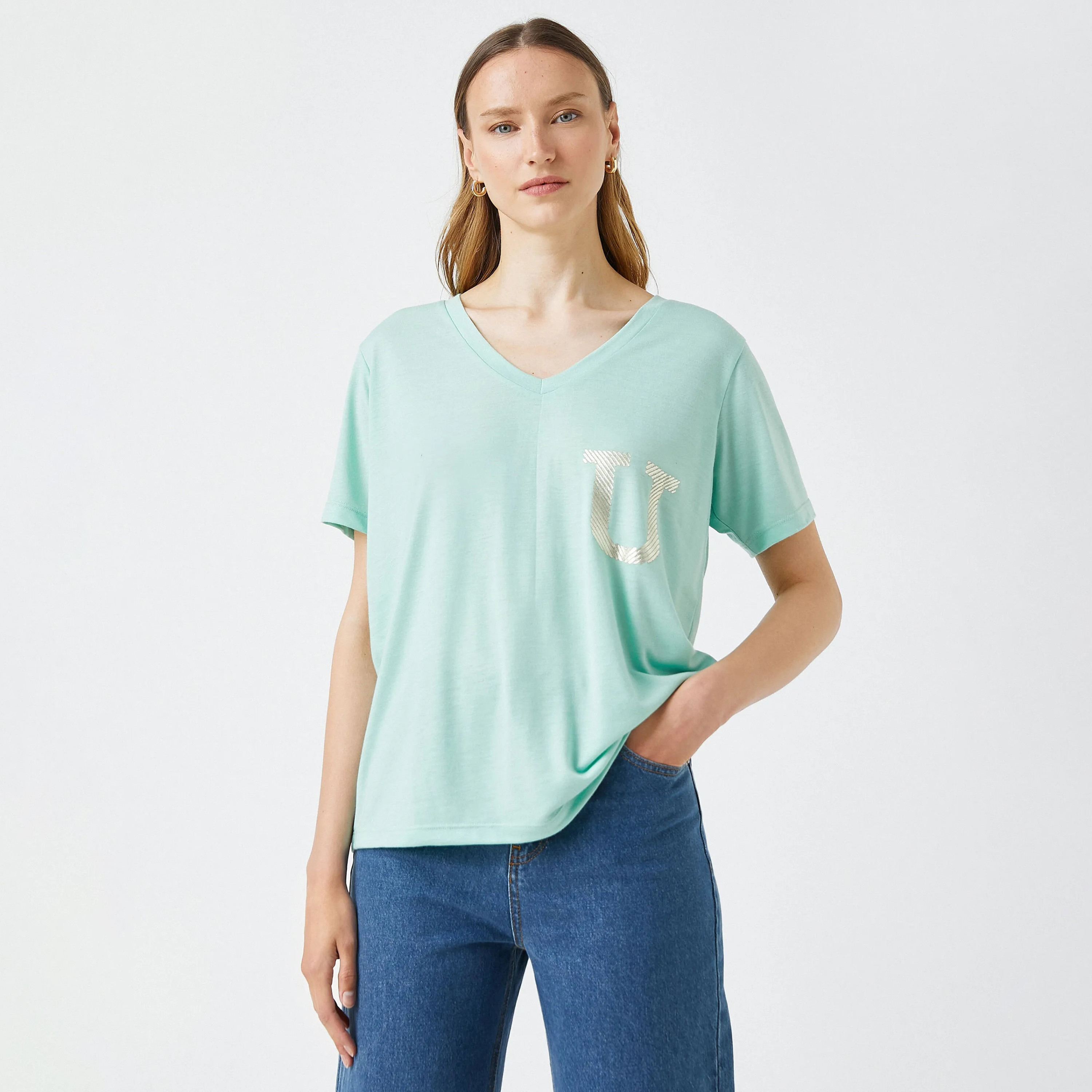تيشرت بطبعة جرافيك باللون الأخضر للنساء من كوتون-women-clothing-tshirts-image-1