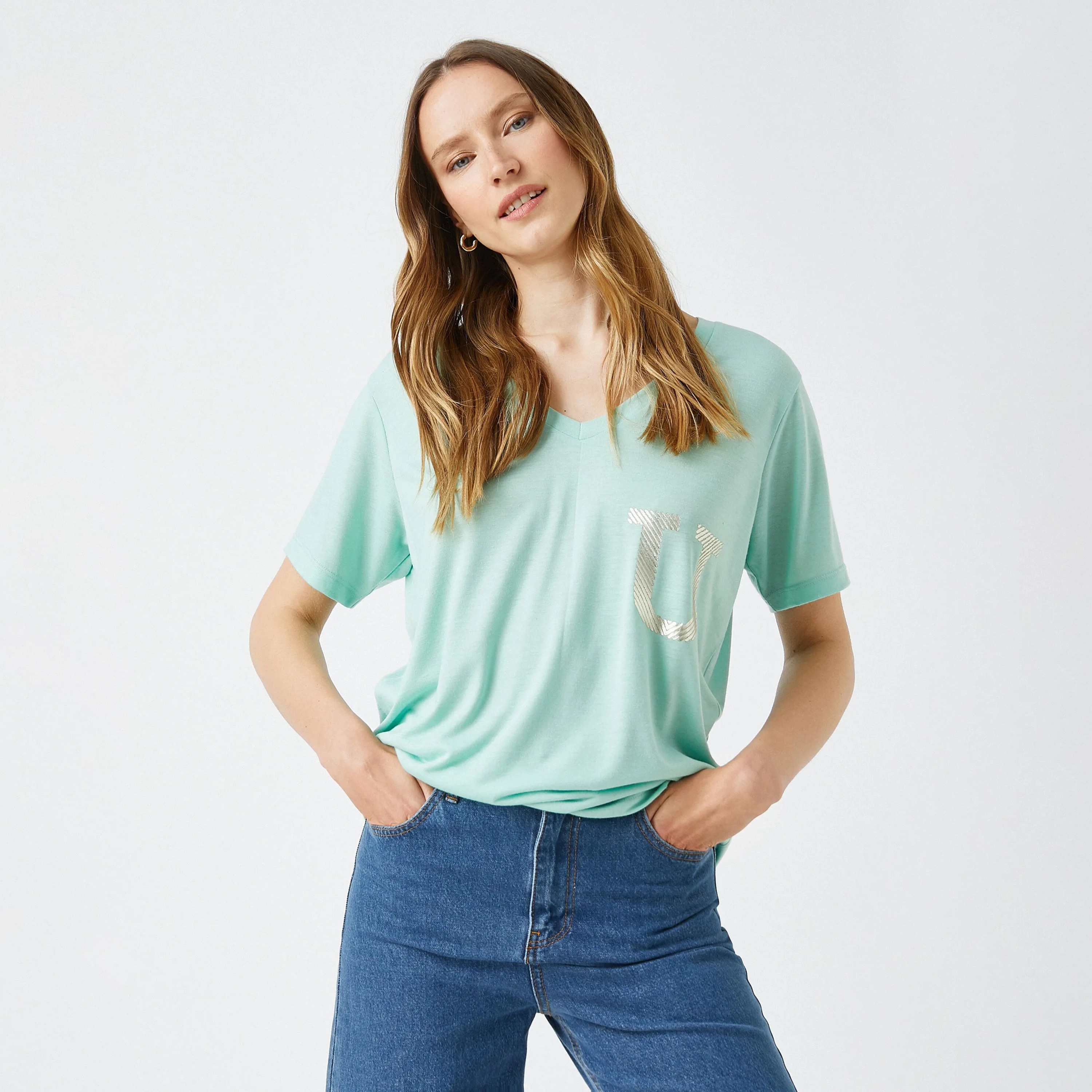 تيشرت بطبعة جرافيك باللون الأخضر للنساء من كوتون-women-clothing-tshirts-image-2
