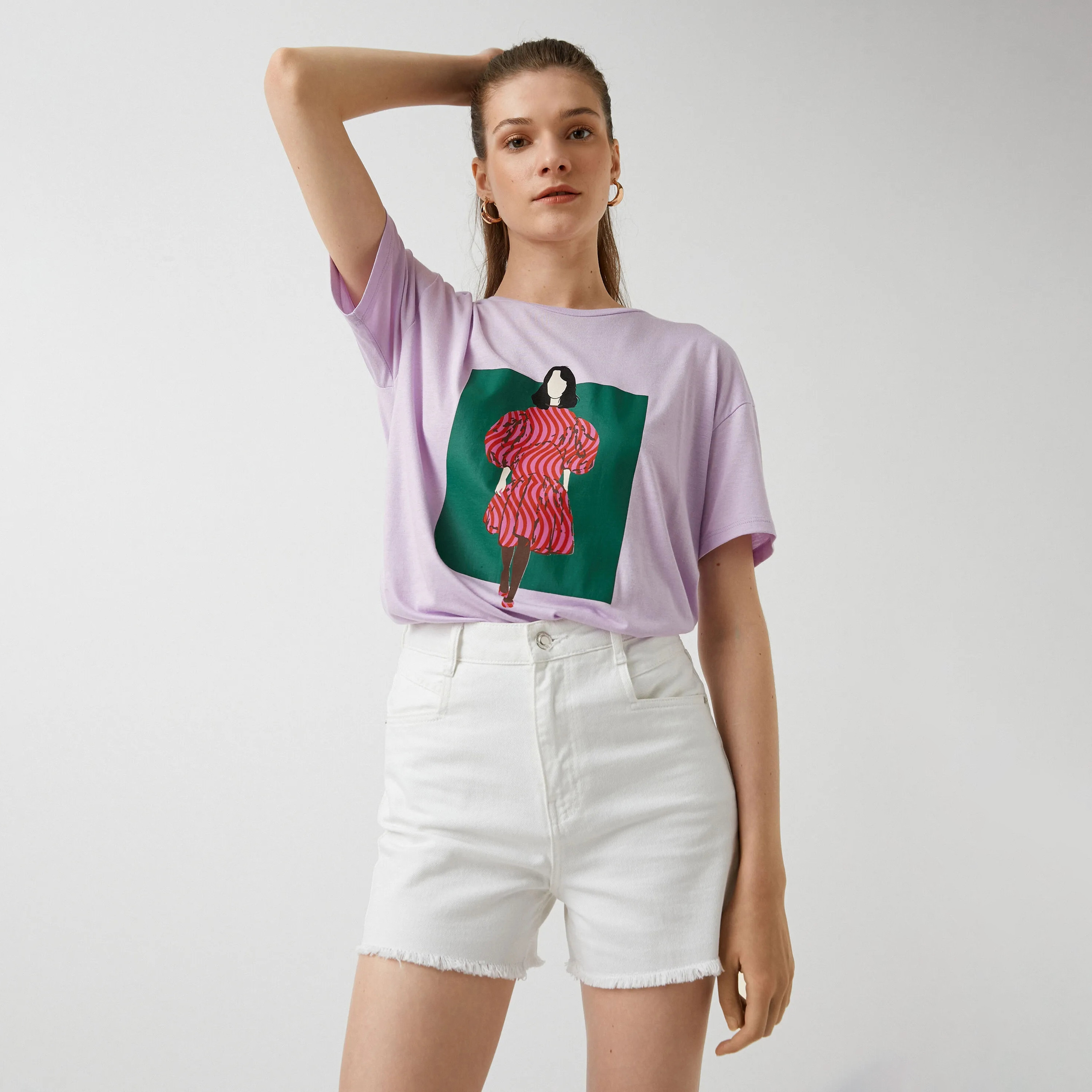 تيشرت بطبعة جرافيك باللون البنفسجي للنساء من كوتون-women-clothing-tshirts-image-2