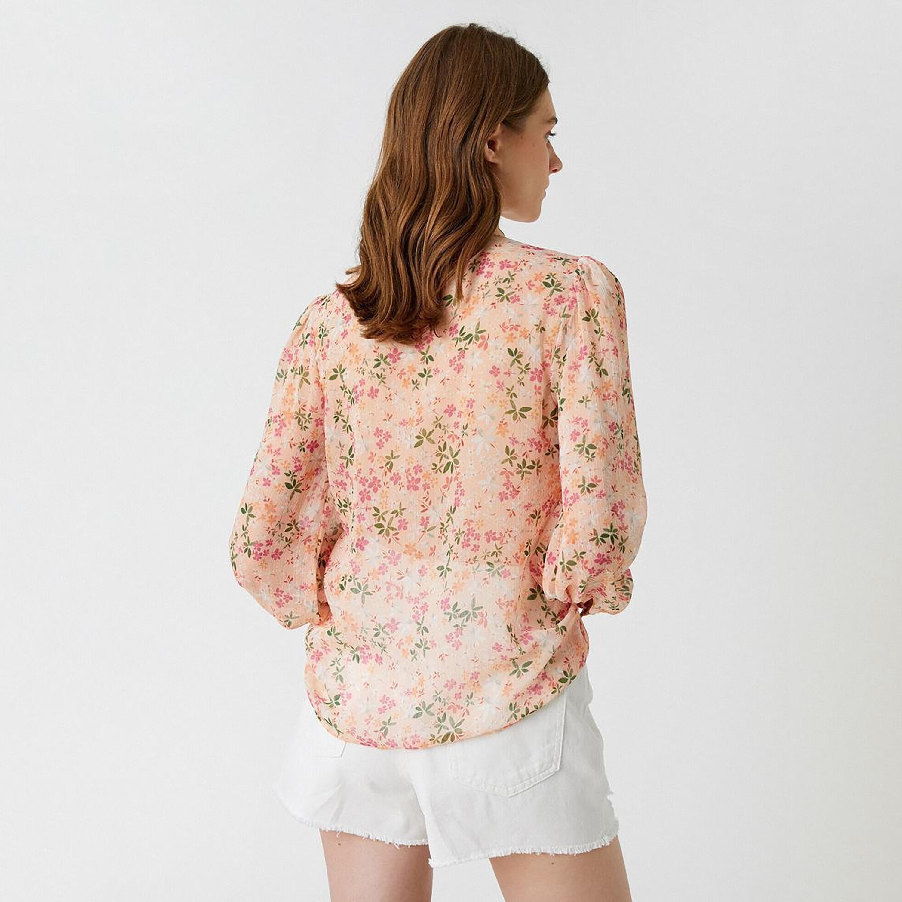 قميص شيفون وياقة صينية وطبعة أزهار باللون الخوخي للنساء من كوتون-women-clothing-shirtsandblouses-shirts-image-3