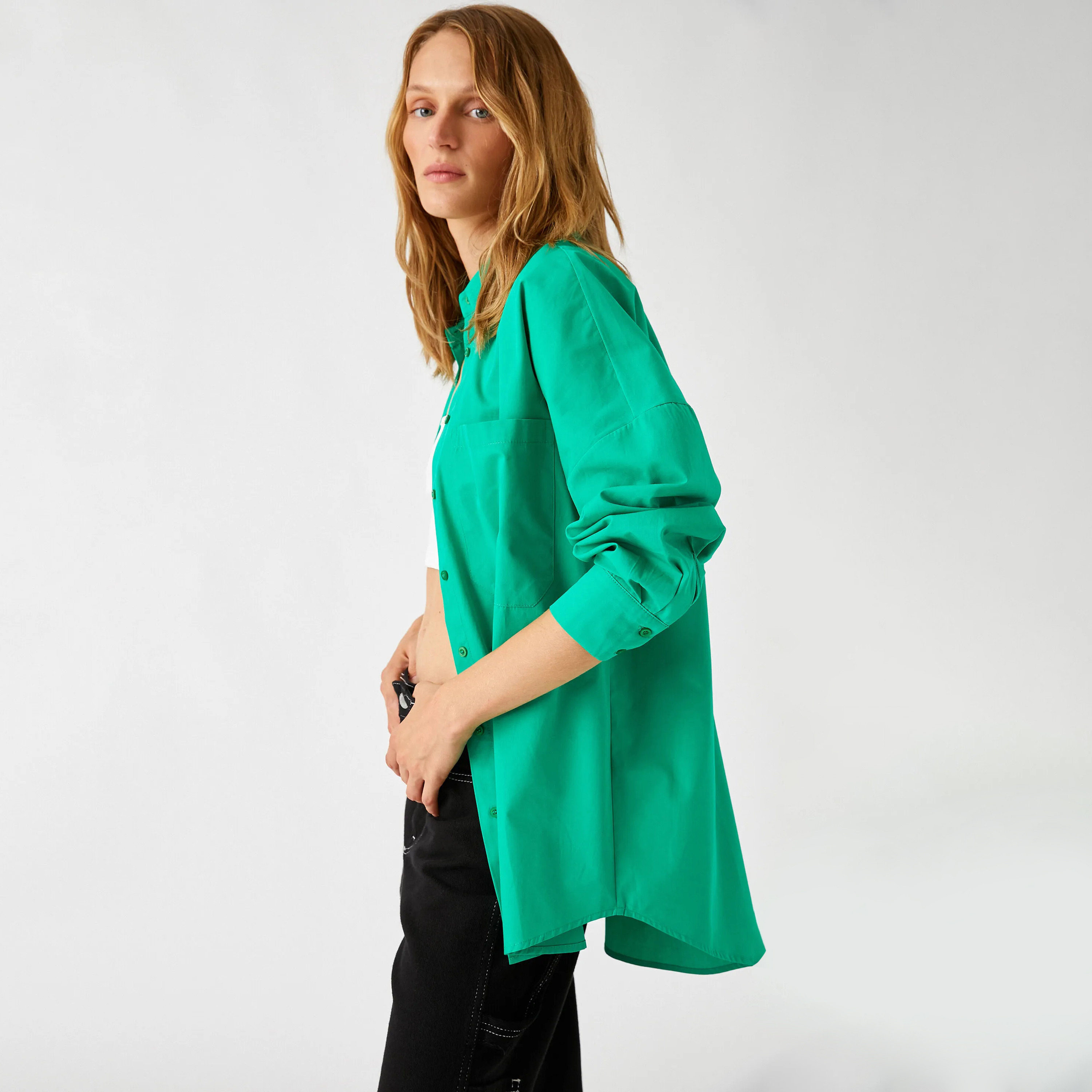 قميص قطن بأكتاف ممتدة وياقة باللون الأخضر للنساء من كوتون-women-clothing-shirtsandblouses-shirts-image-4