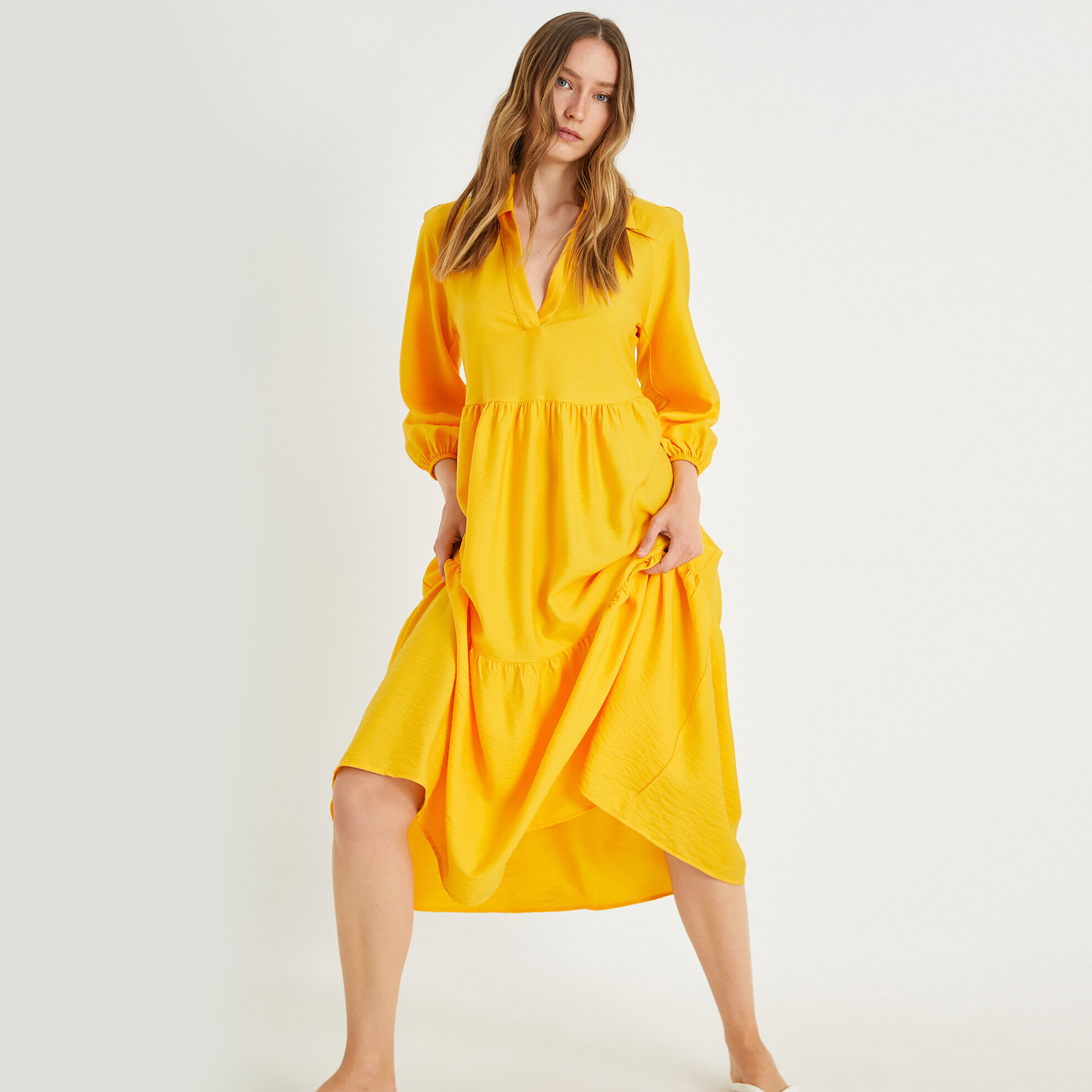 فستان ميدي متعدد الطبقات بأكمام راجلان وياقة باللون الأصفر للنساء من كوتون-women-clothing-dresses-image-2