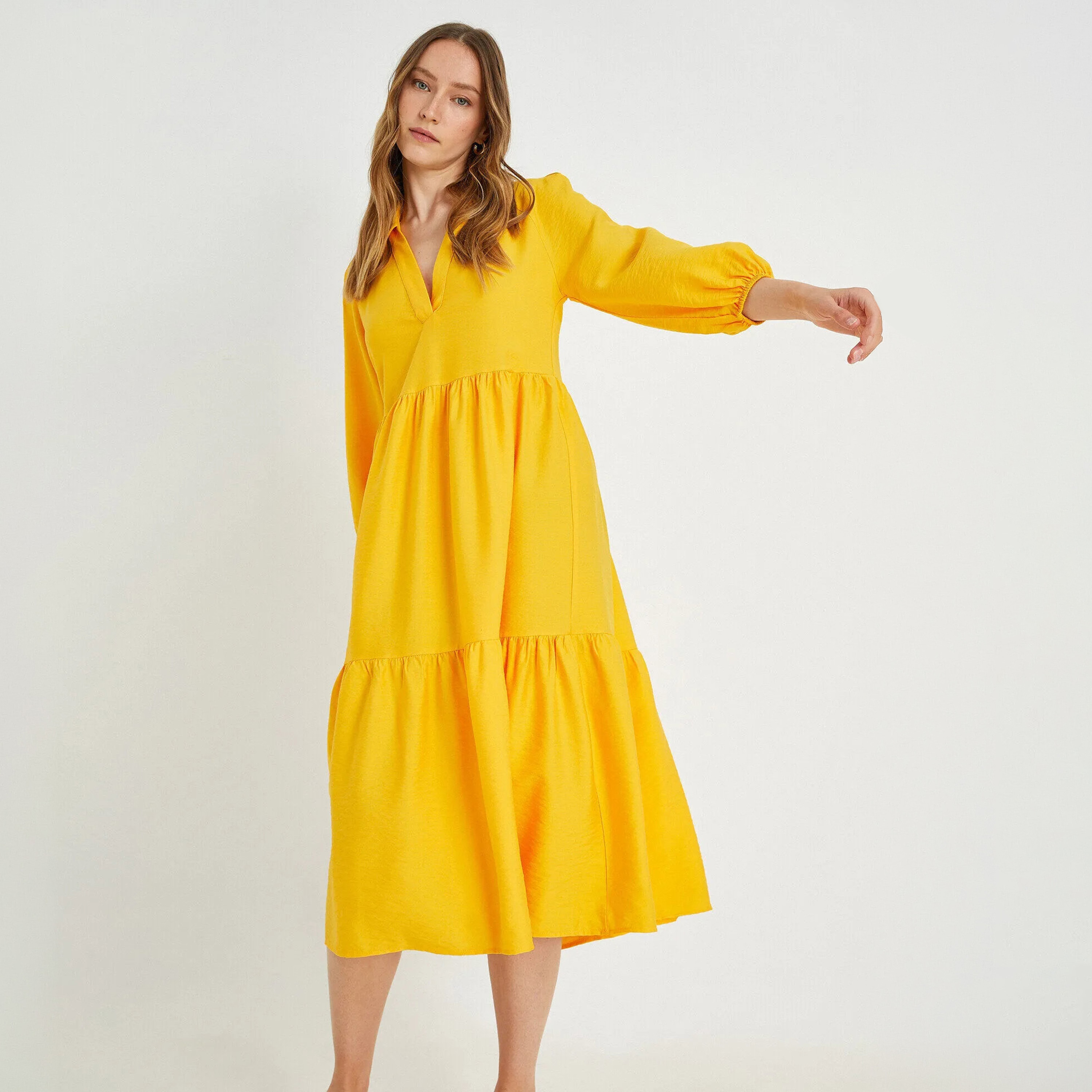 فستان ميدي متعدد الطبقات بأكمام راجلان وياقة باللون الأصفر للنساء من كوتون-women-clothing-dresses-image-4