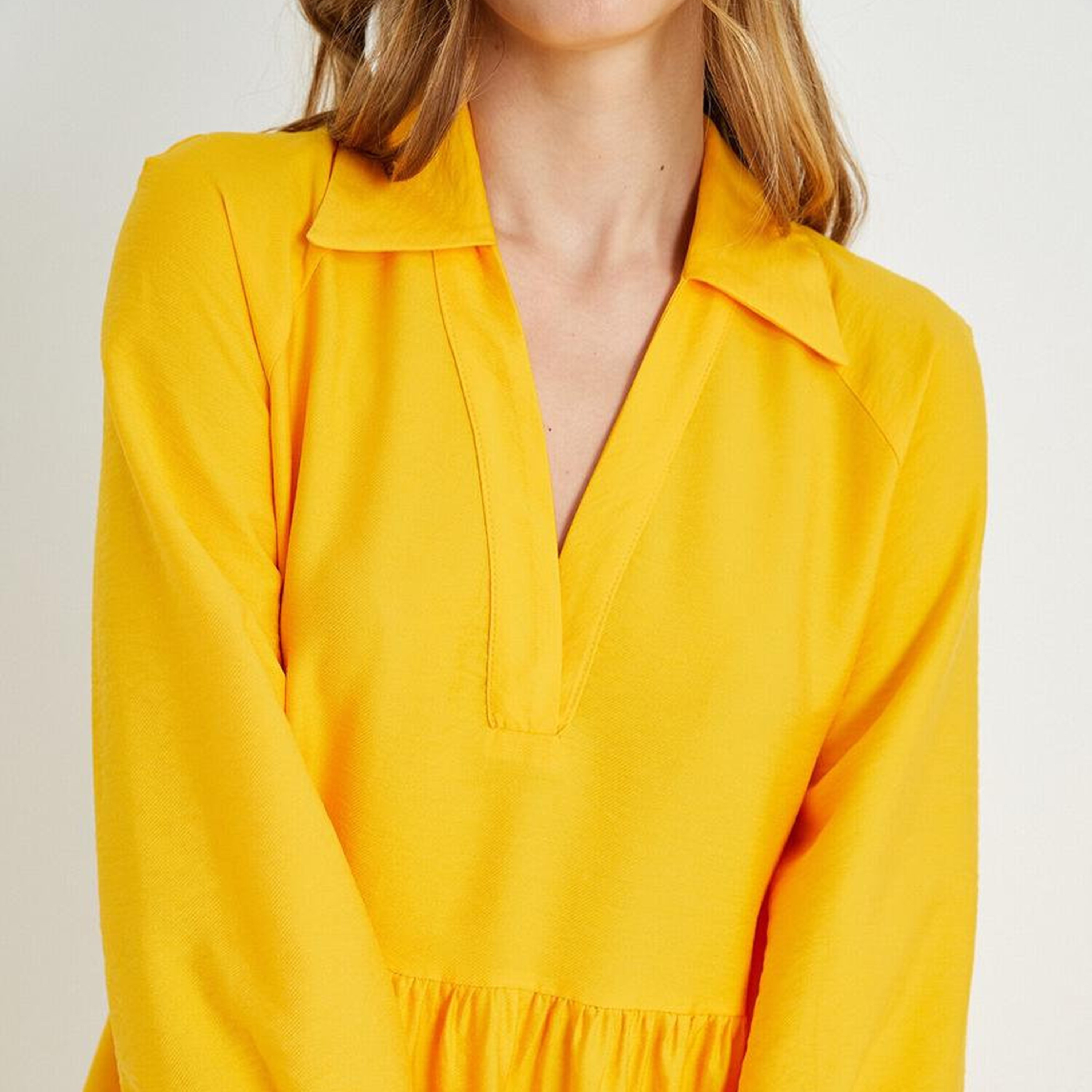 فستان ميدي متعدد الطبقات بأكمام راجلان وياقة باللون الأصفر للنساء من كوتون-women-clothing-dresses-image-6