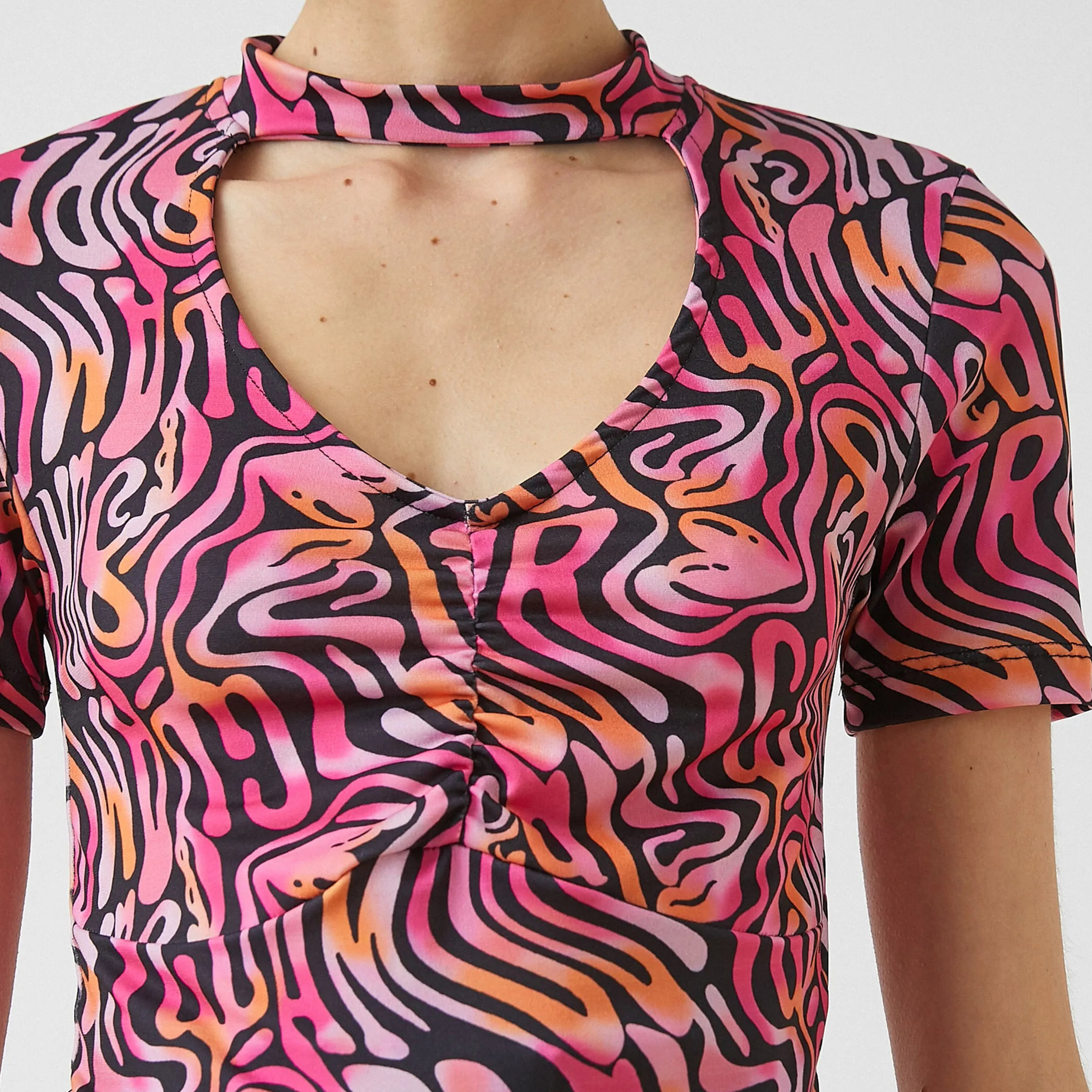 KOTON Pink Abstract Print Keyhole Neck Women's Top-women-clothing-shirtsandblouses-blouses-image-5