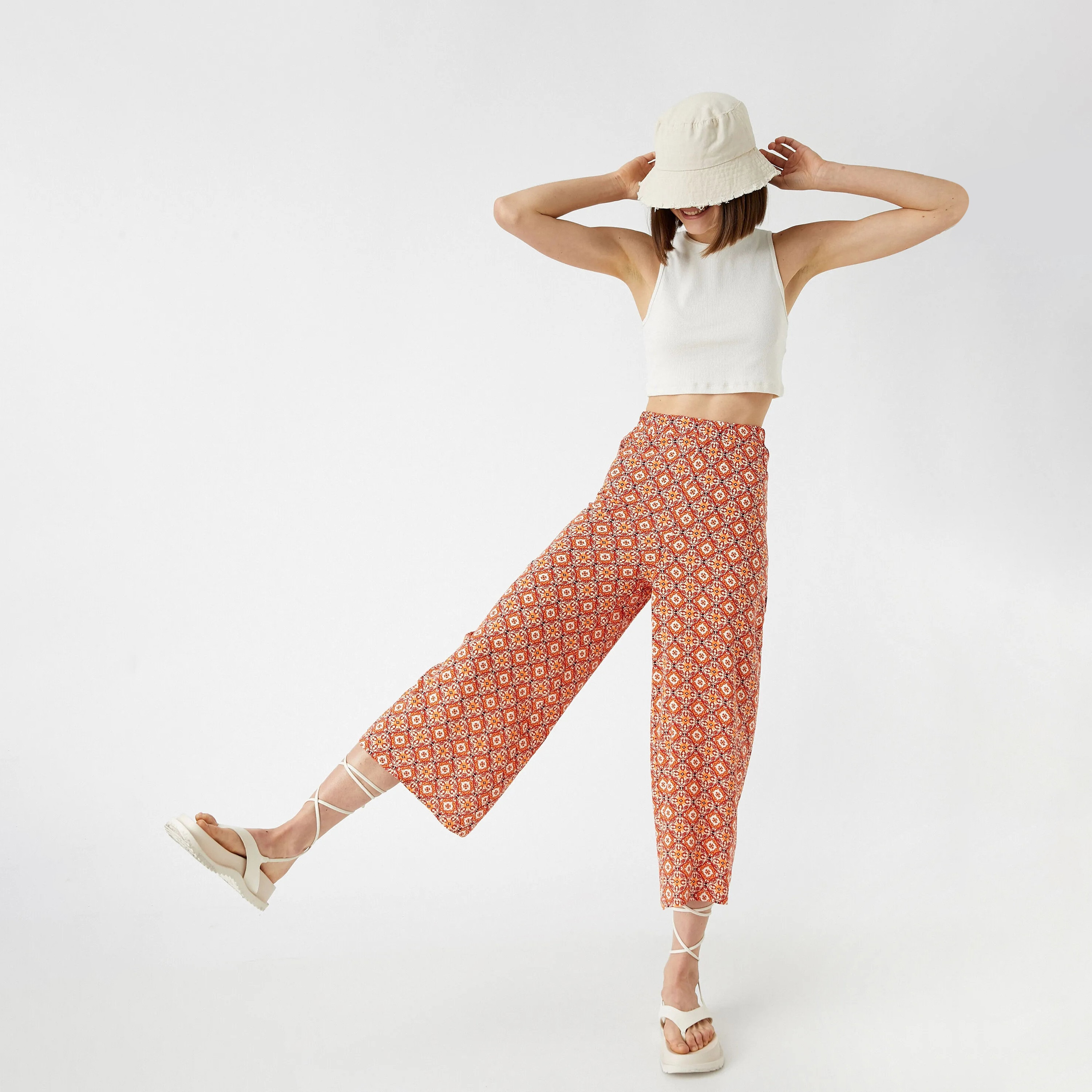 KOTON Regular Fit High-Rise Elasticated Waist Women's Wide-Leg Culottes-women-clothing-trousers-image-2