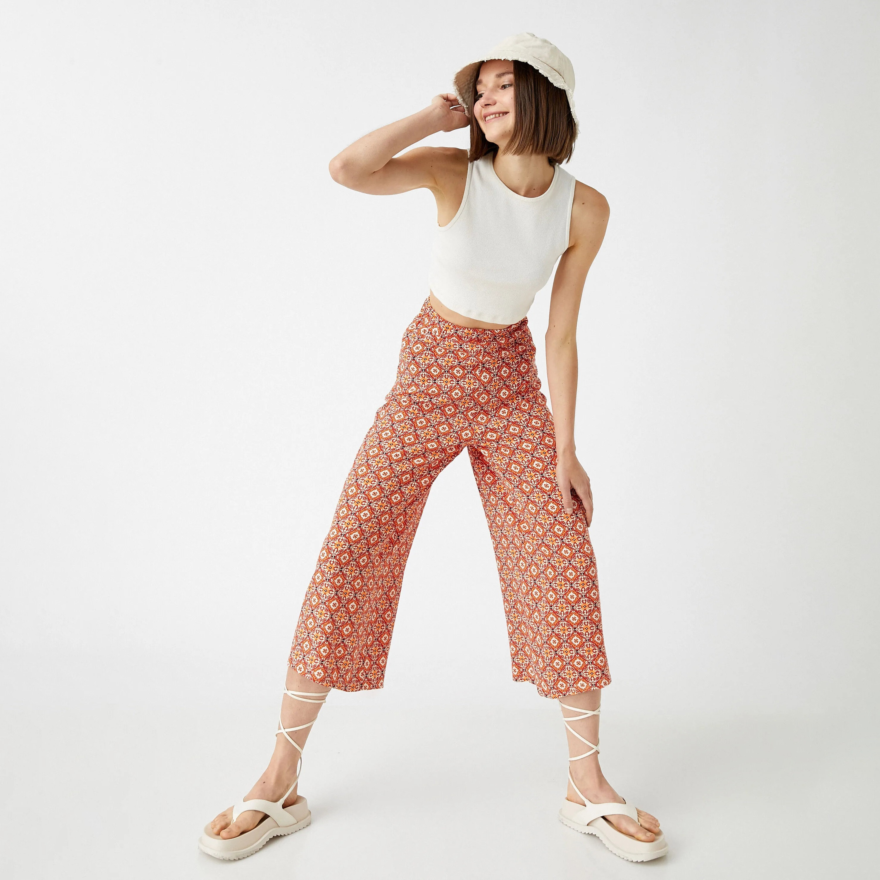 KOTON Regular Fit High-Rise Elasticated Waist Women's Wide-Leg Culottes-women-clothing-trousers-image-3