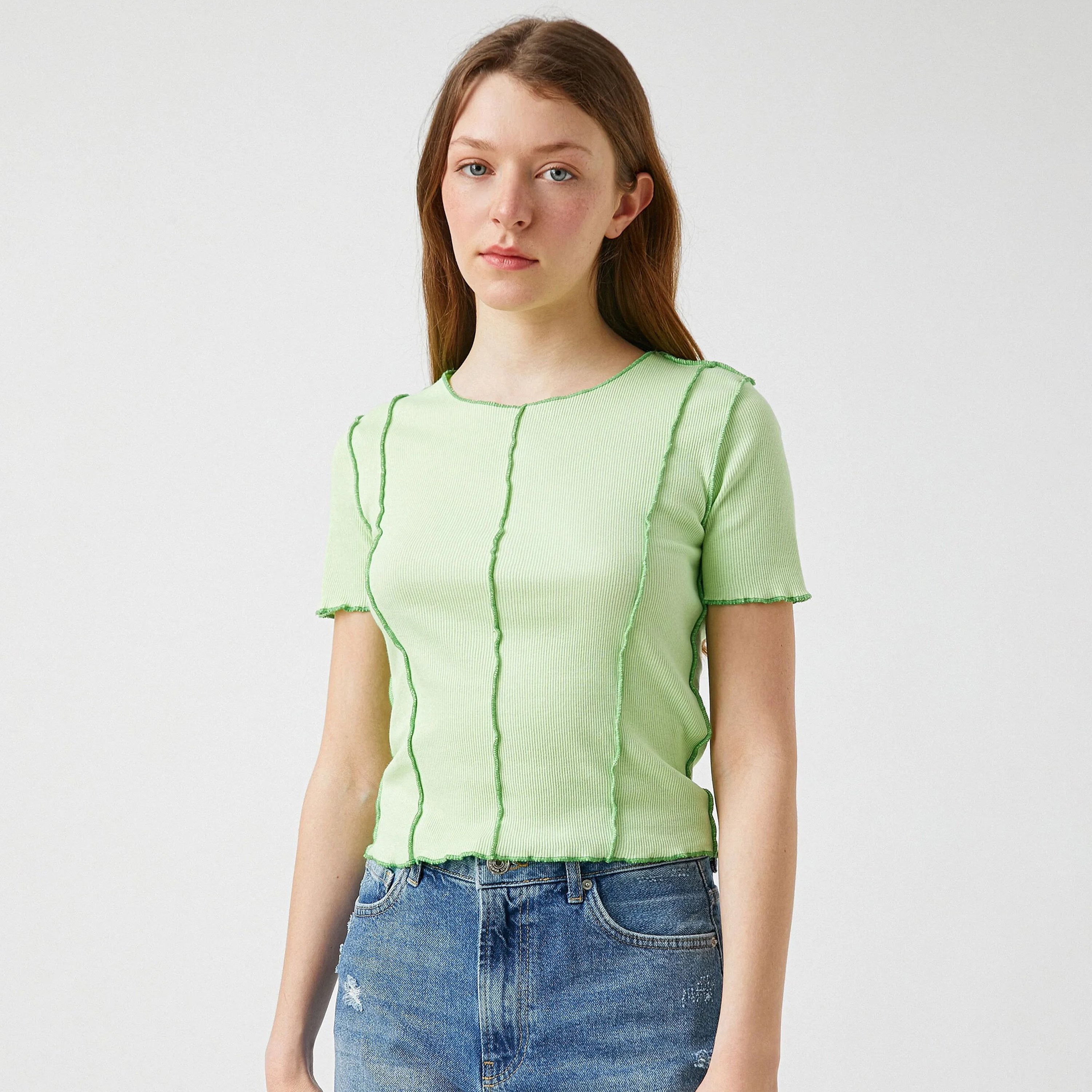 بلوزة مضلعة باللون الأخضر للنساء من كوتون-women-clothing-shirtsandblouses-blouses-image-1
