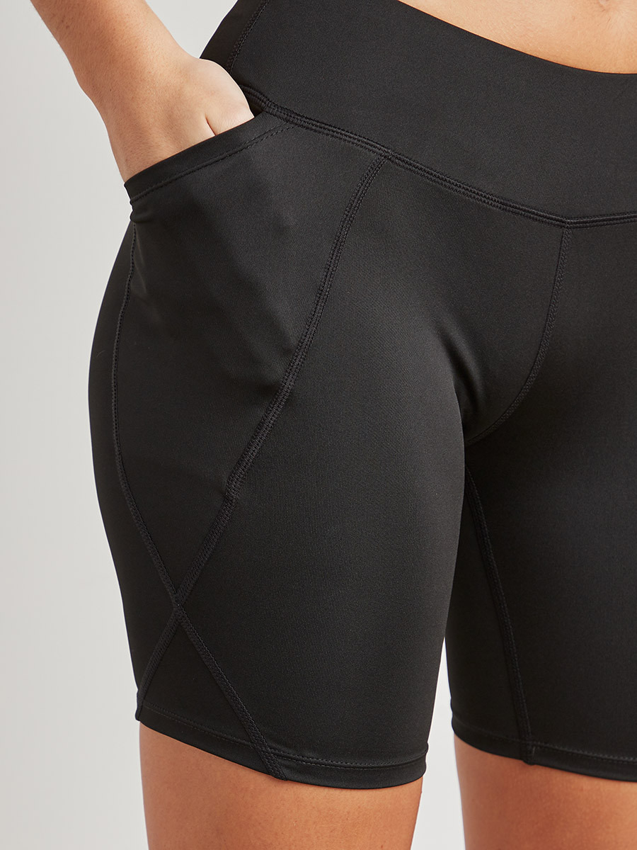 شورت رياضي سادة بجيوب من ستايلي-women-clothing-shorts-image-3