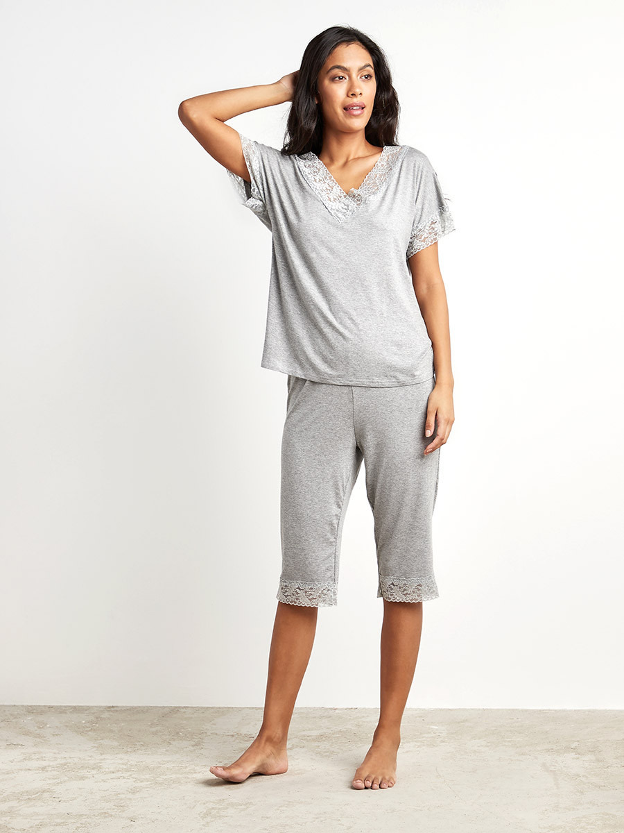 طقم بيجاما تيشرت دانتيل وبنطال من ستايلي-women-clothing-nightwear-pyjamas-bottoms-image-1