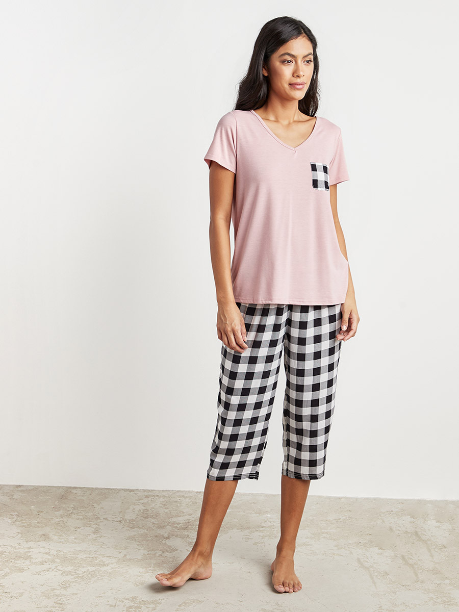 طقم بيجاما تيشيرت وبنطلون مضلع من ستايلي-women-clothing-nightwear-pyjamas-longsets-image-2