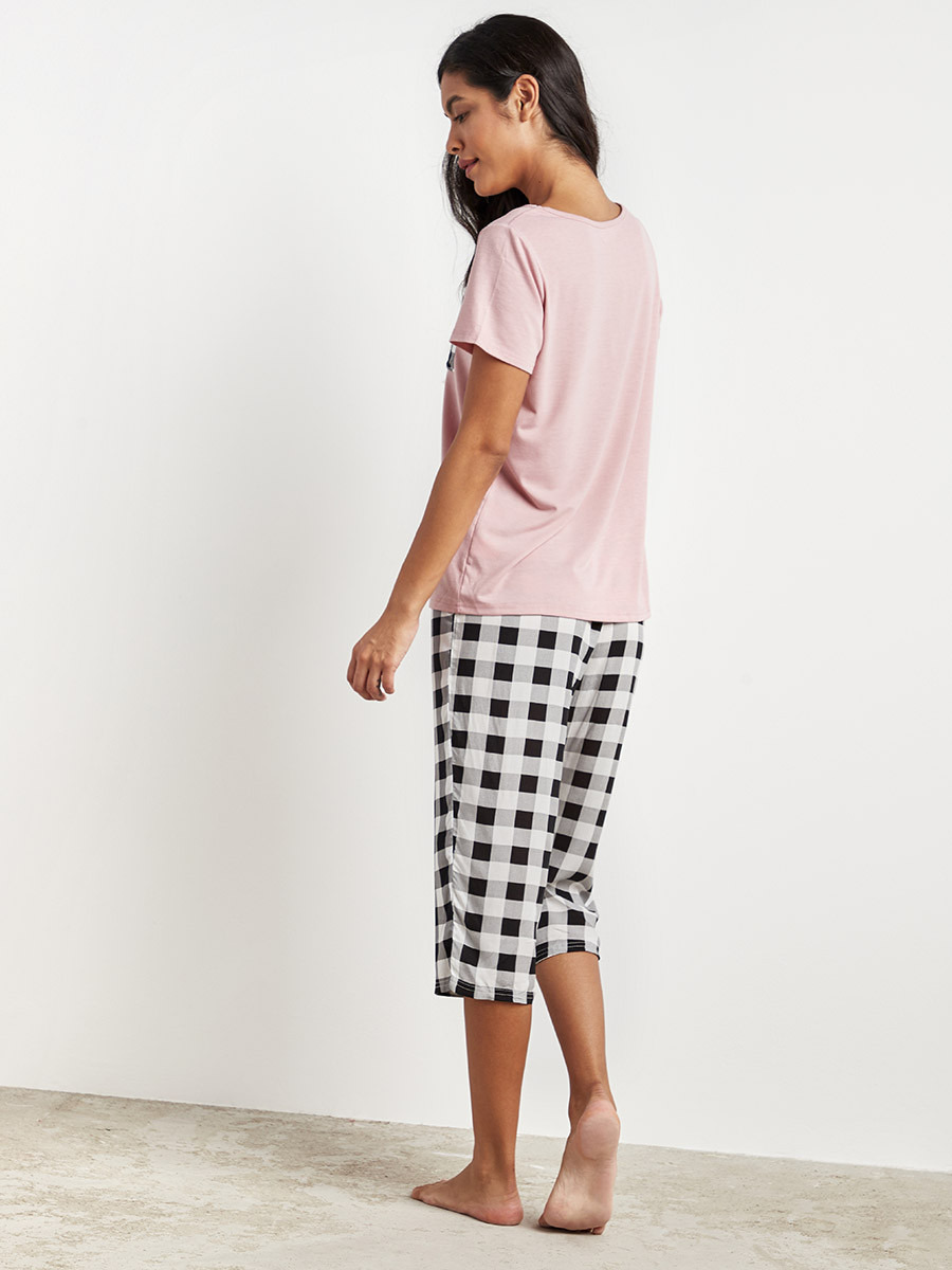 طقم بيجاما تيشيرت وبنطلون مضلع من ستايلي-women-clothing-nightwear-pyjamas-longsets-image-3