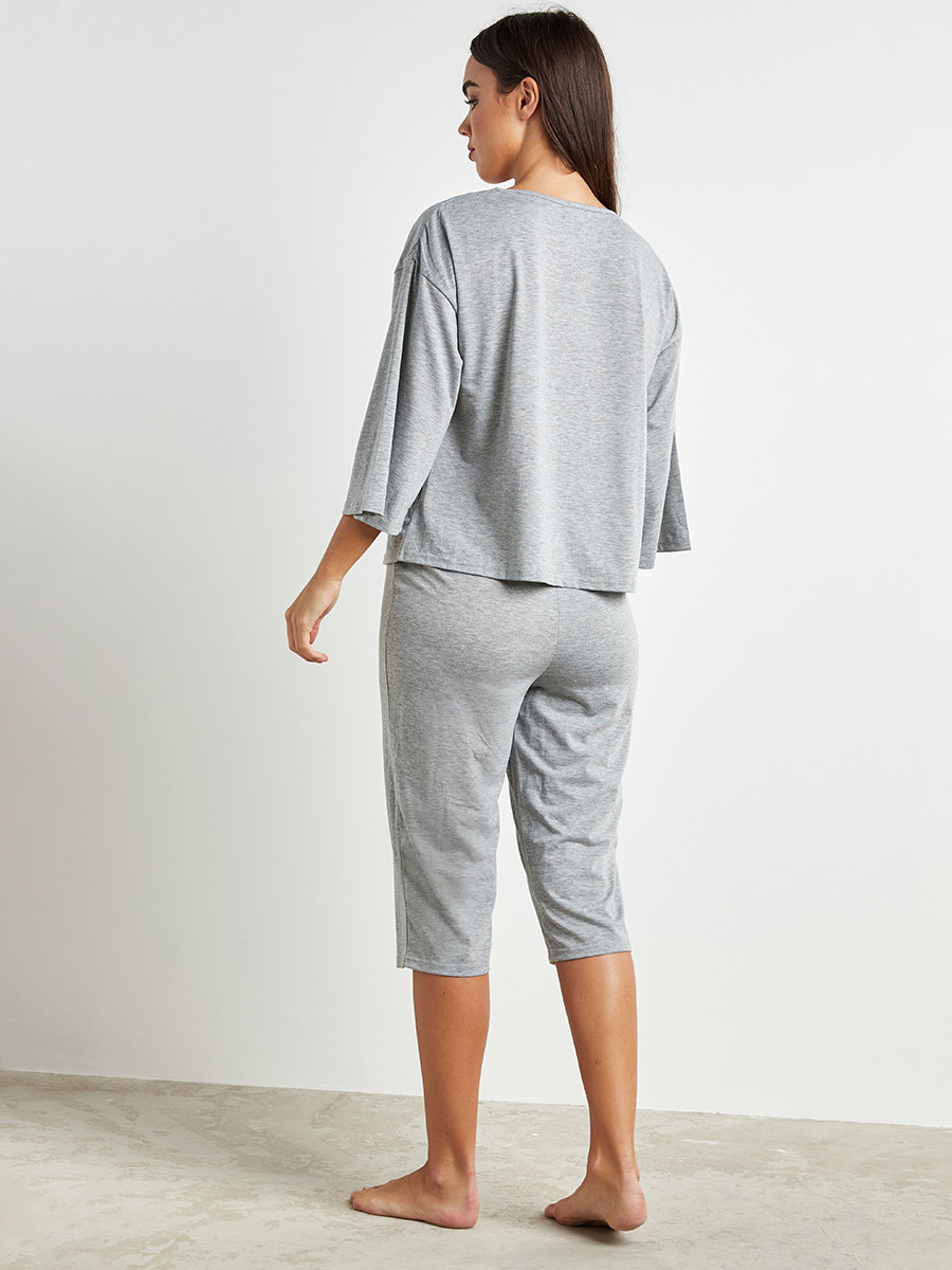 Styli Printed T-shirt and 3/4 Pyjama Set-women-clothing-nightwear-pyjamas-bottoms-image-3