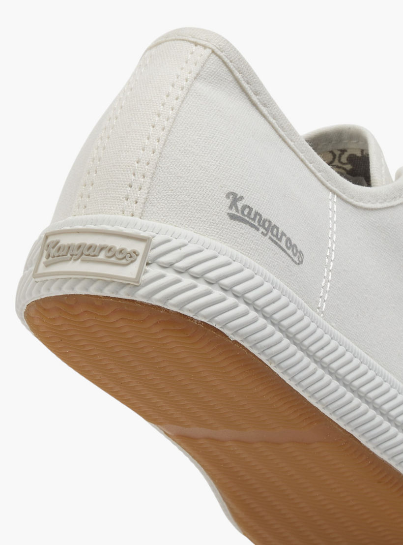 حذاء سنيكرز برباط إغلاق وتفاصيل شعار للنساء من كانجاروس-women-shoes-sneakers-image-5