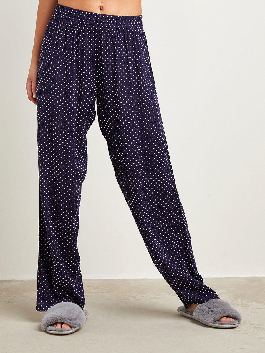 طقم بيجاما بنطلون وبلوزة بحمالات رفيعة منقطة من ستايلي-women-clothing-nightwear-pyjamas-bottoms-image-5