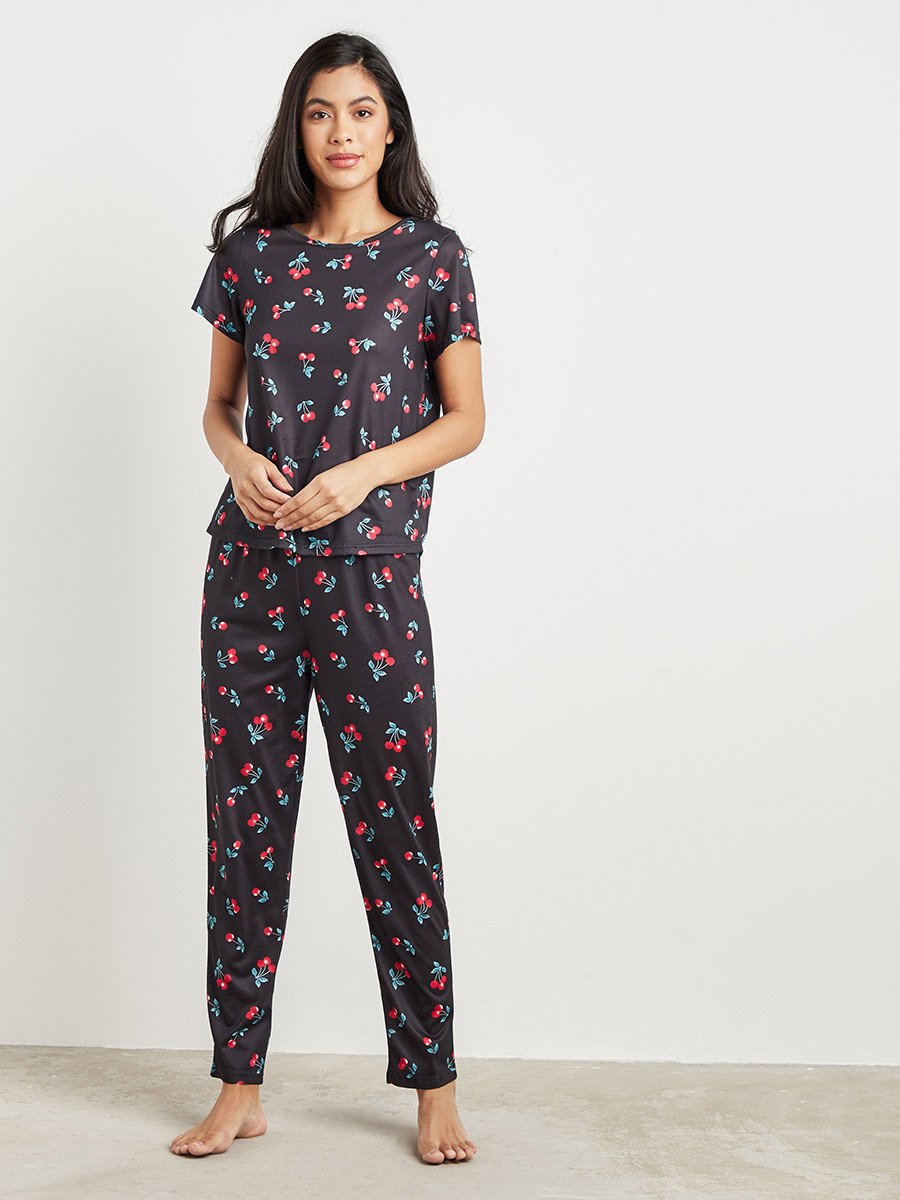 طقم بيجاما بطبعات من ستايلي-women-clothing-nightwear-pyjamas-bottoms-image-1