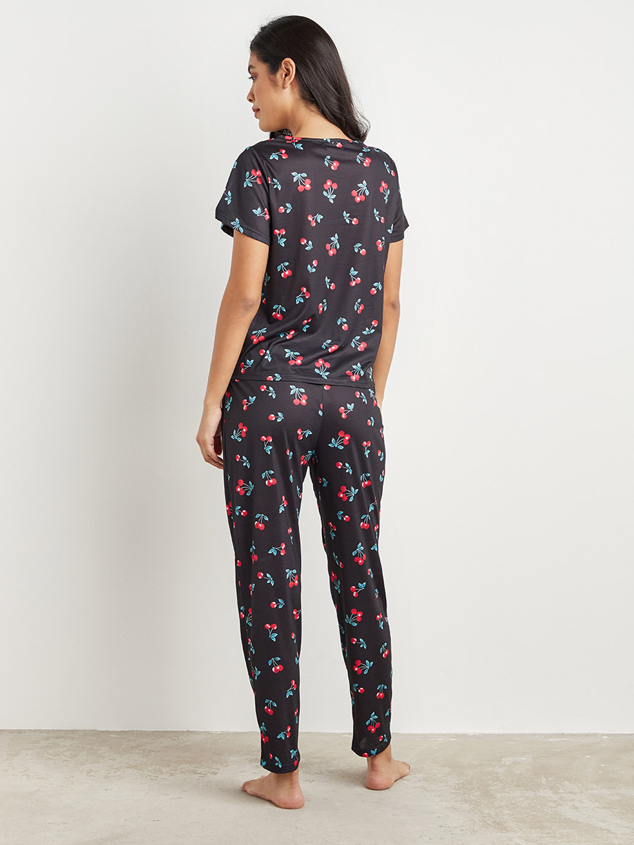 طقم بيجاما بطبعات من ستايلي-women-clothing-nightwear-pyjamas-bottoms-image-2