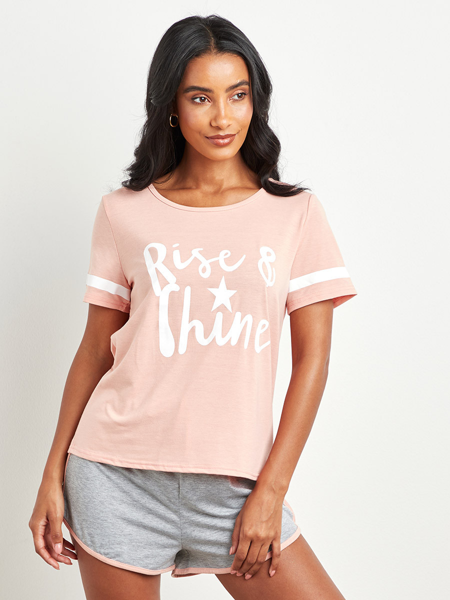 طقم شورت وتيشيرت بطبعة من ستايلي-women-clothing-nightwear-pyjamas-bottoms-image-1