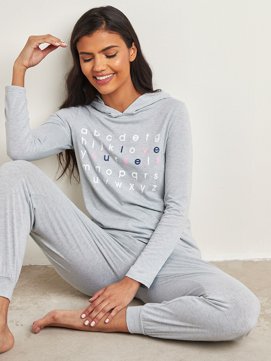 مجموعة من هودي مطبوعة وبنطلون رياضي سادة من ستايلي-women-clothing-nightwear-pyjamas-bottoms-image-2